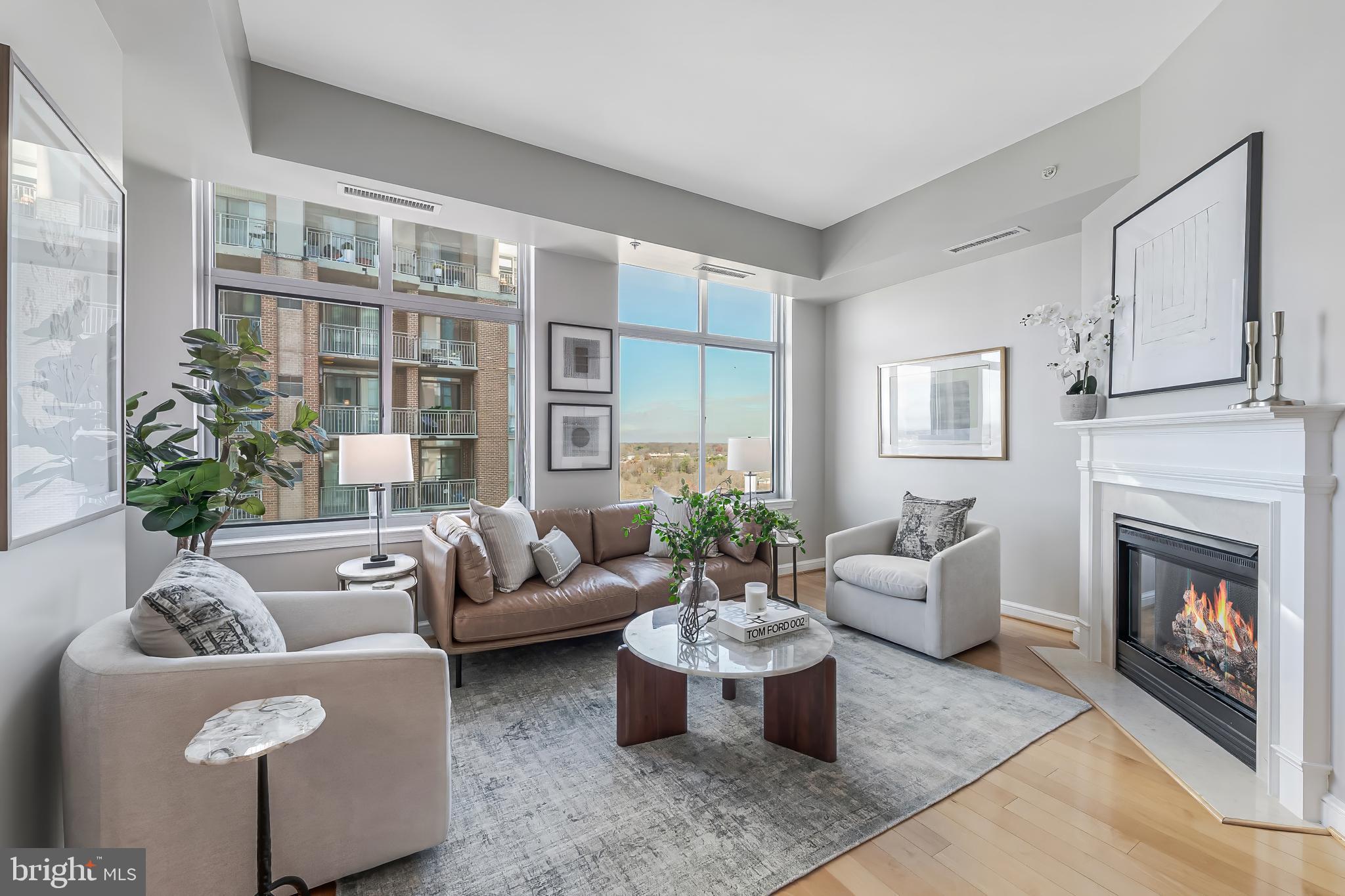 MIDTOWN AT RESTON TOWN CENTER - Residential