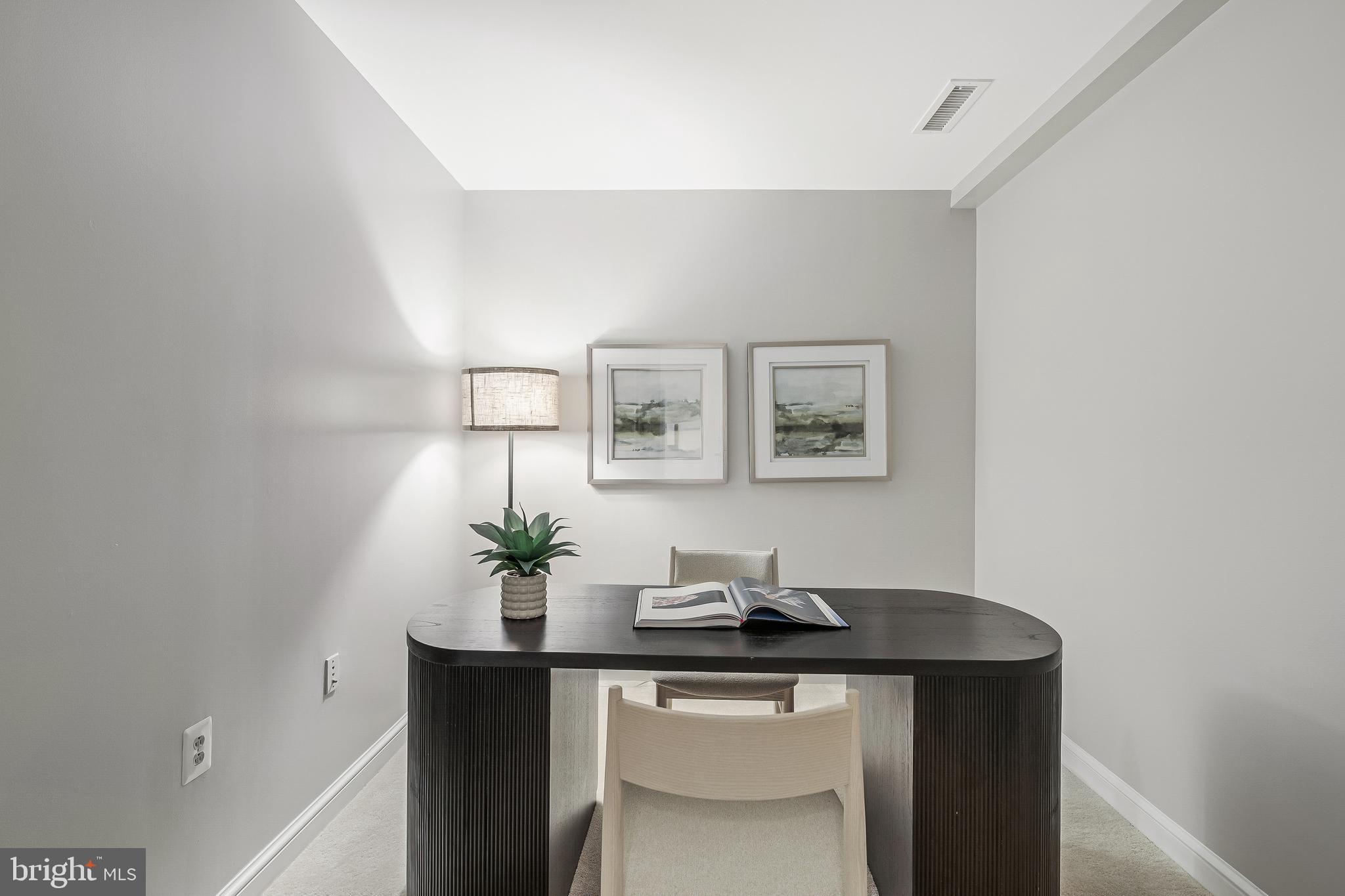 MIDTOWN AT RESTON TOWN CENTER - Residential