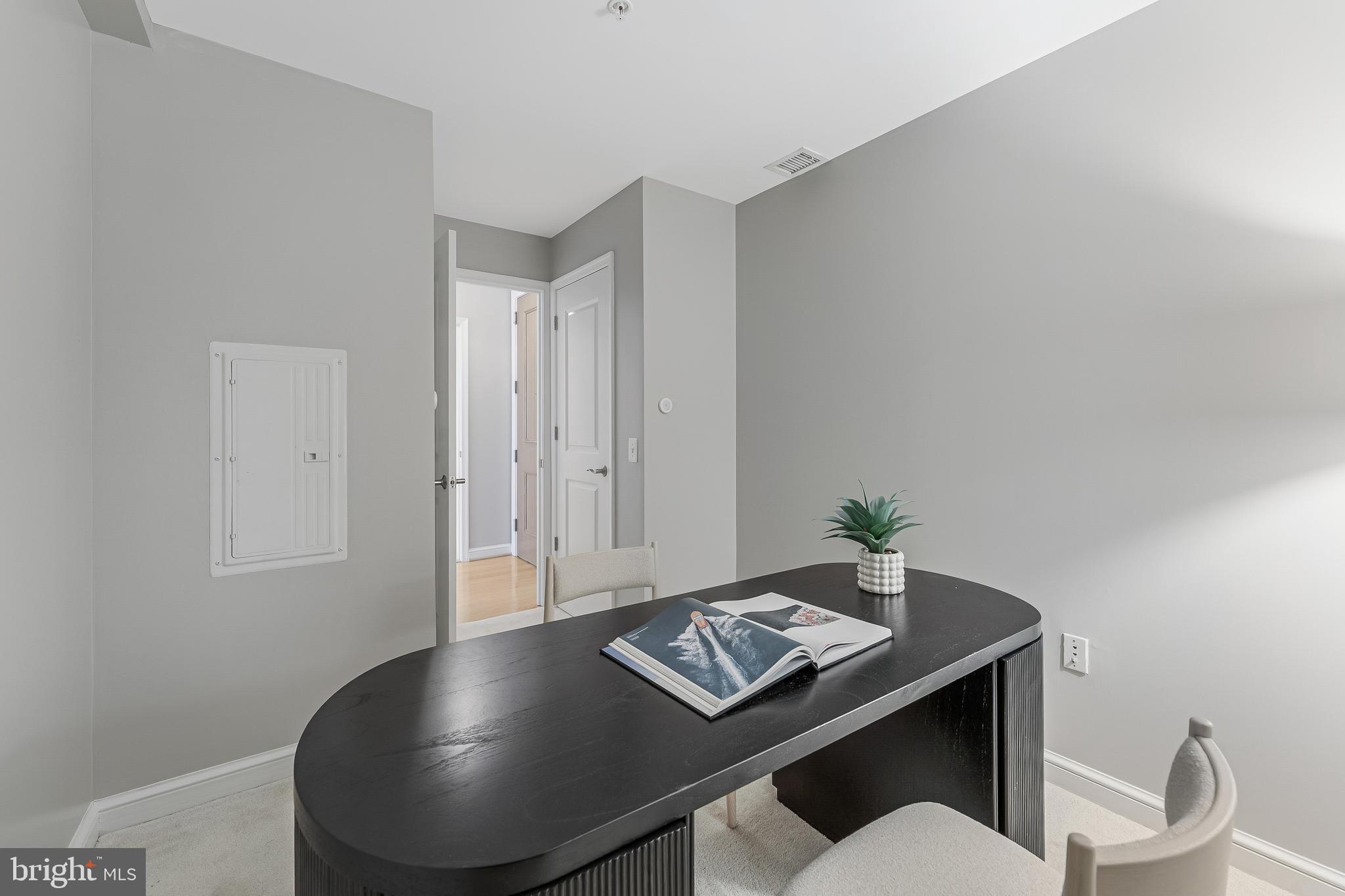 MIDTOWN AT RESTON TOWN CENTER - Residential