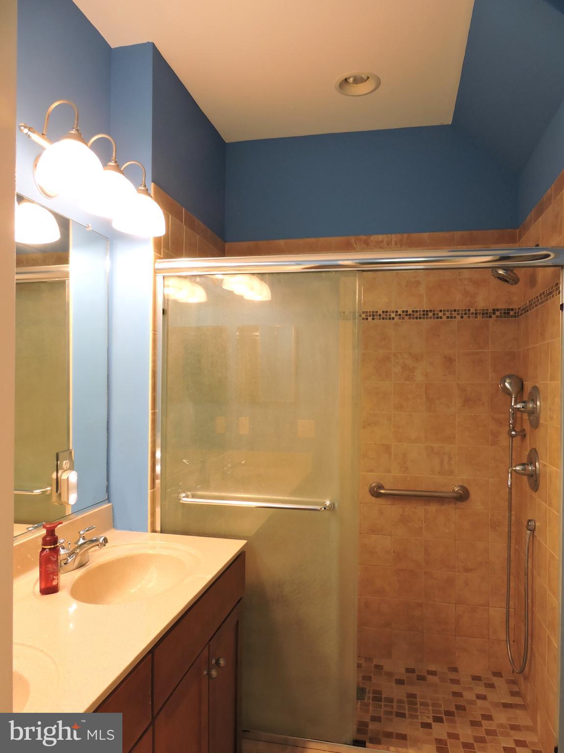 BEAR TRAP - Residential