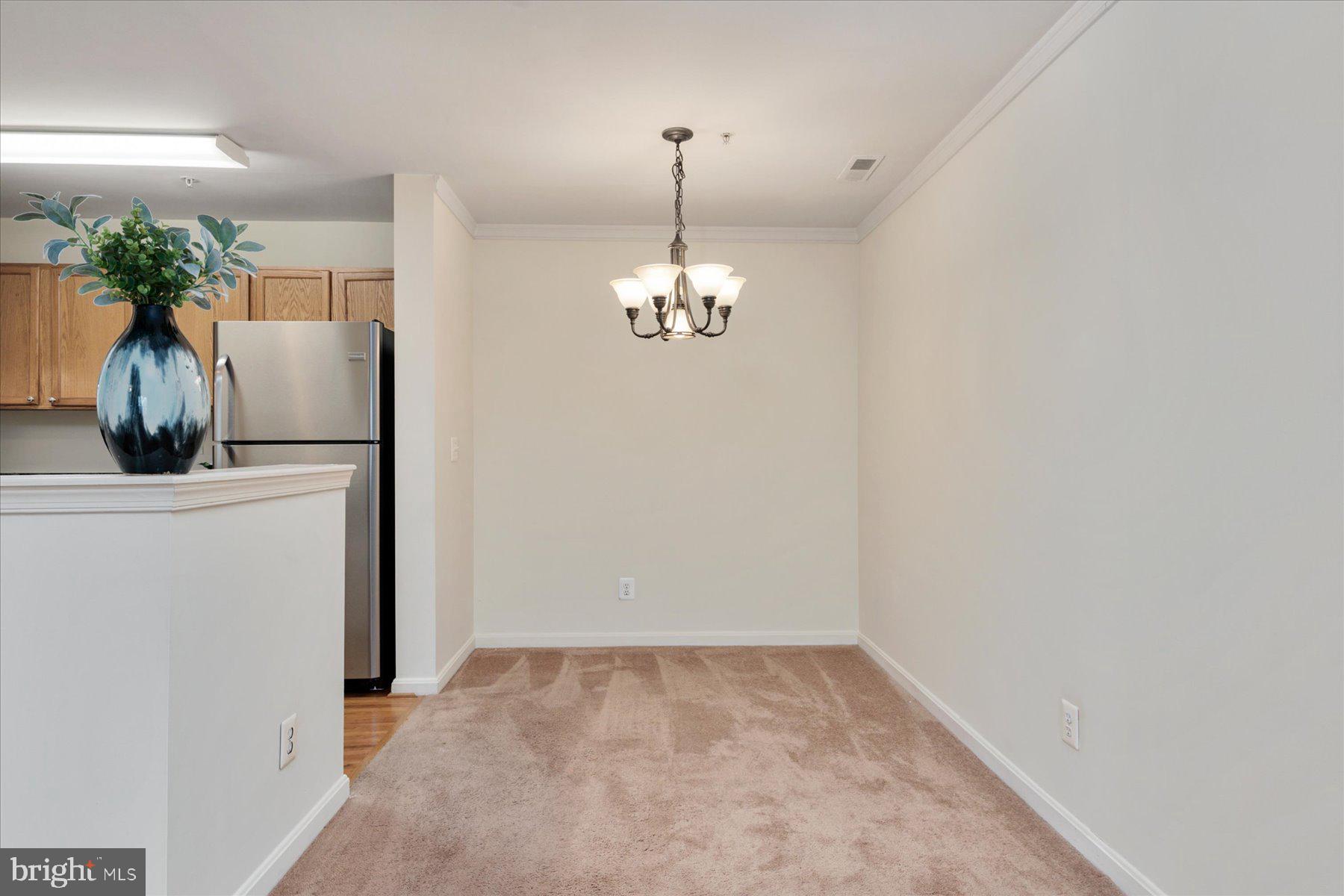 CLOVERLEAF COMMONS - Residential