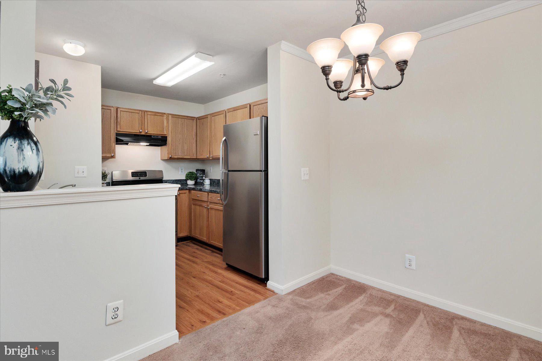 CLOVERLEAF COMMONS - Residential