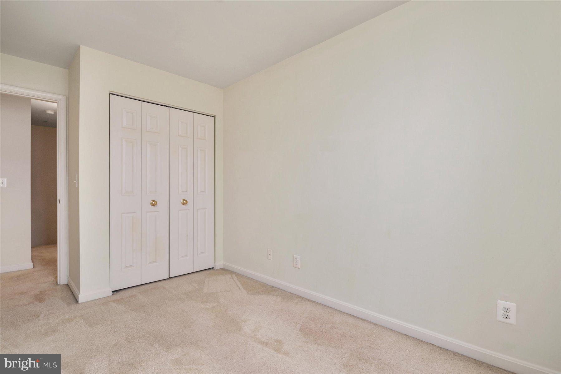 CLOVERLEAF COMMONS - Residential