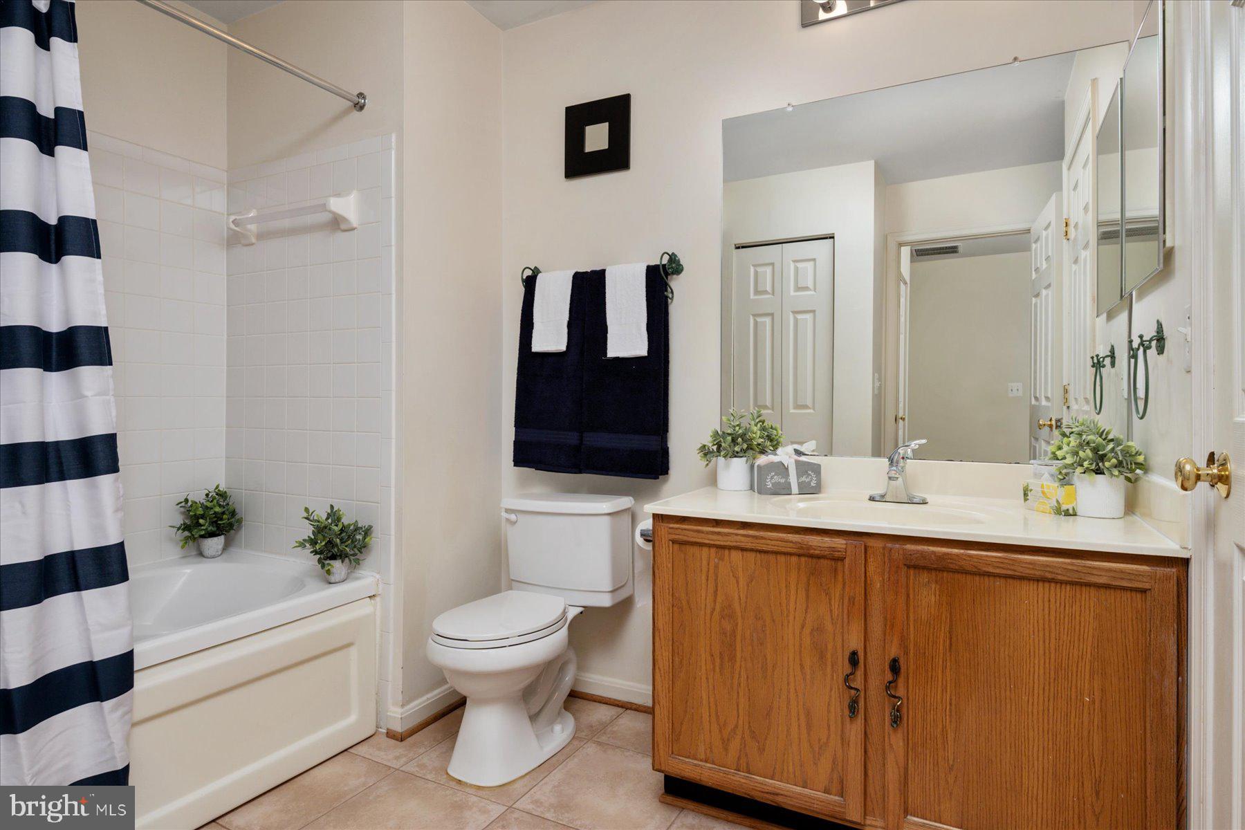 CLOVERLEAF COMMONS - Residential