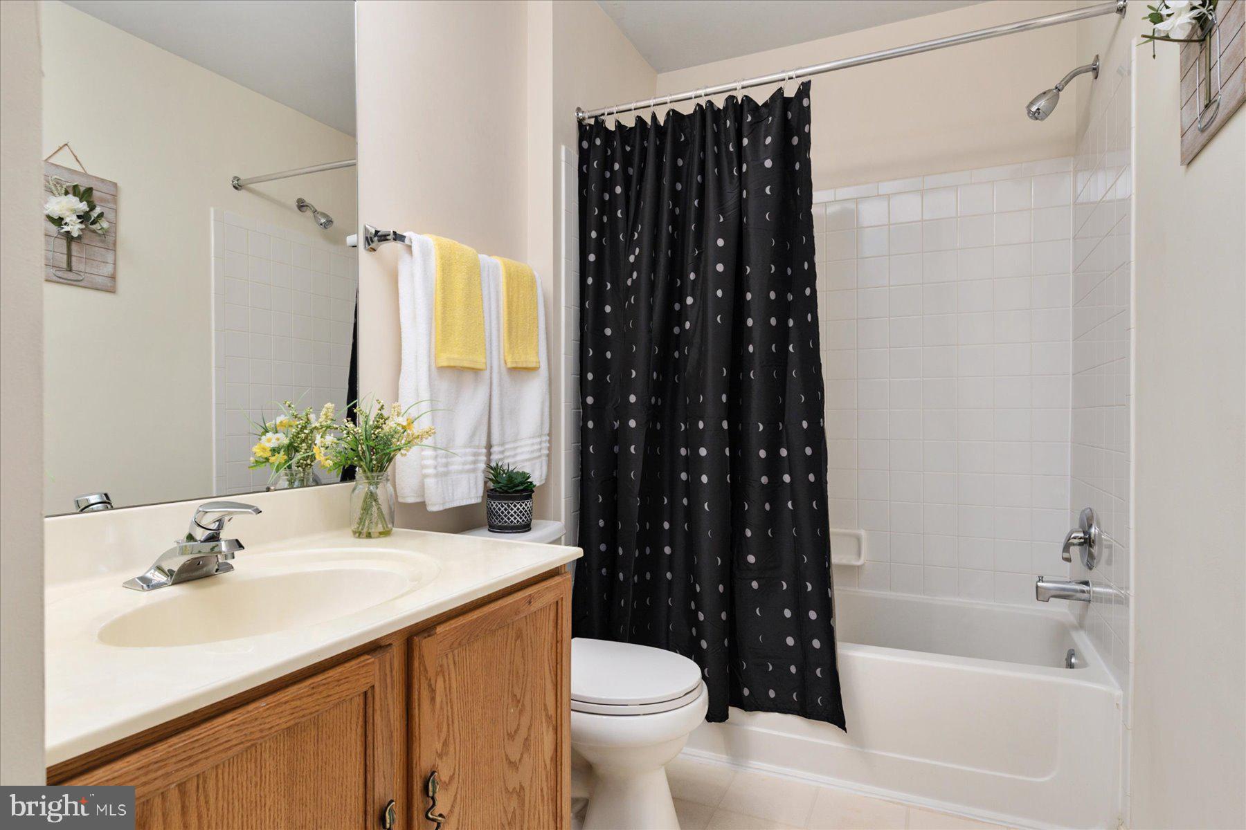 CLOVERLEAF COMMONS - Residential