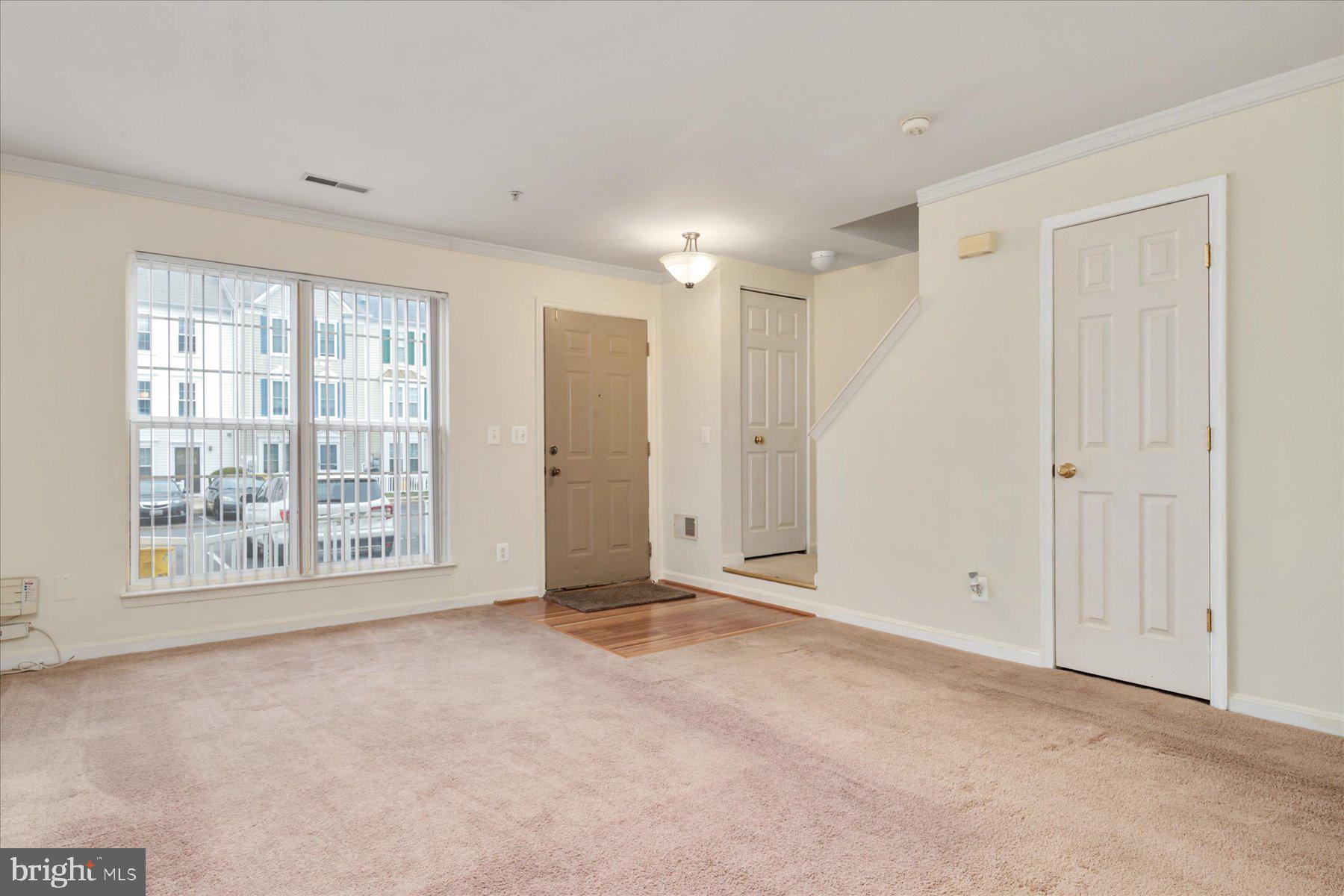 CLOVERLEAF COMMONS - Residential