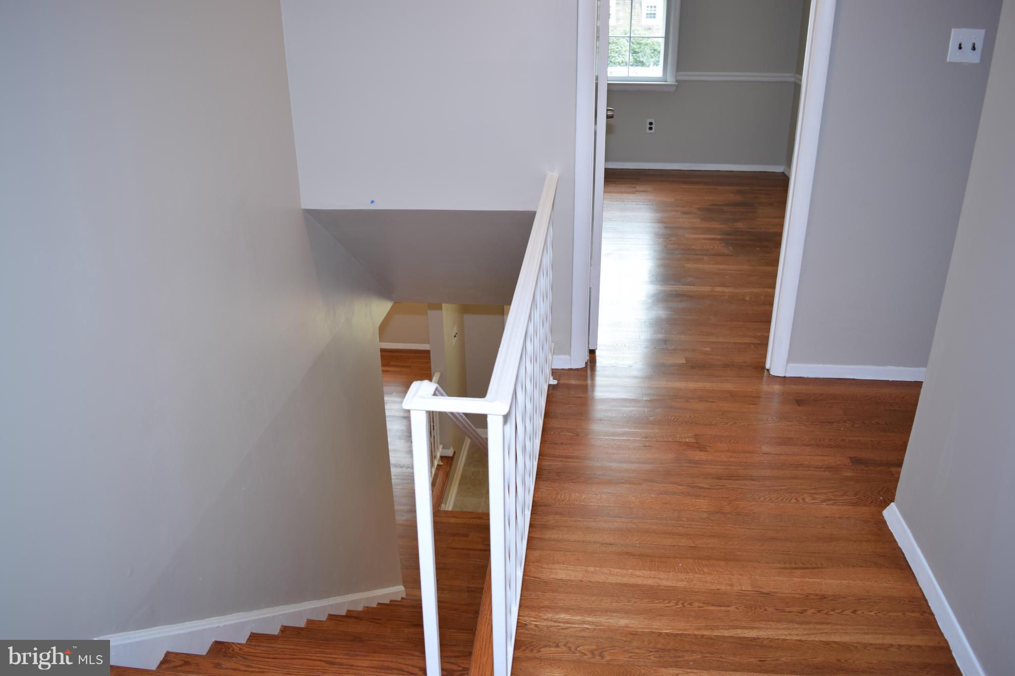 SURREY SQUARE - Residential