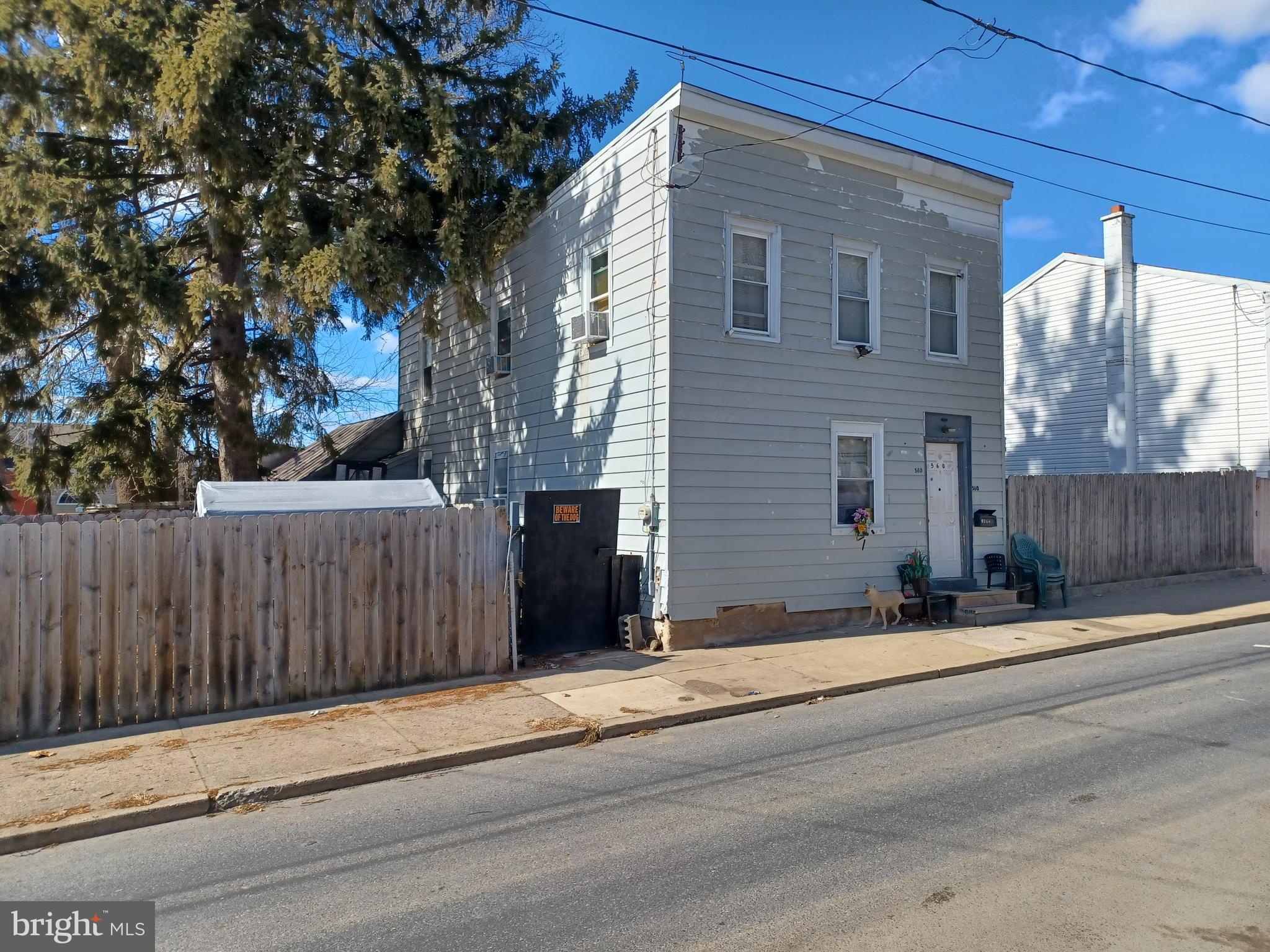 LANCASTER - Residential