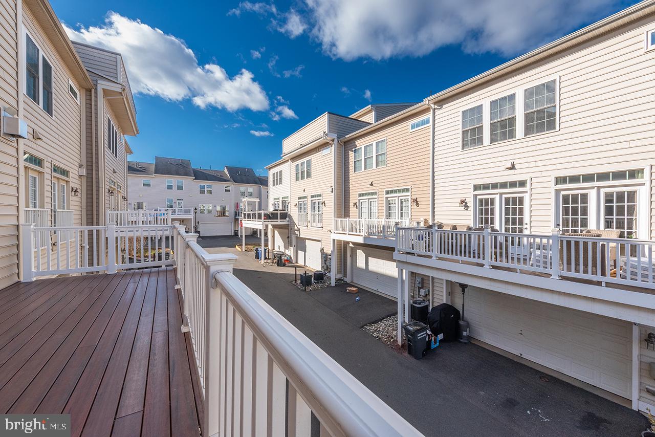 ARCOLA - Residential