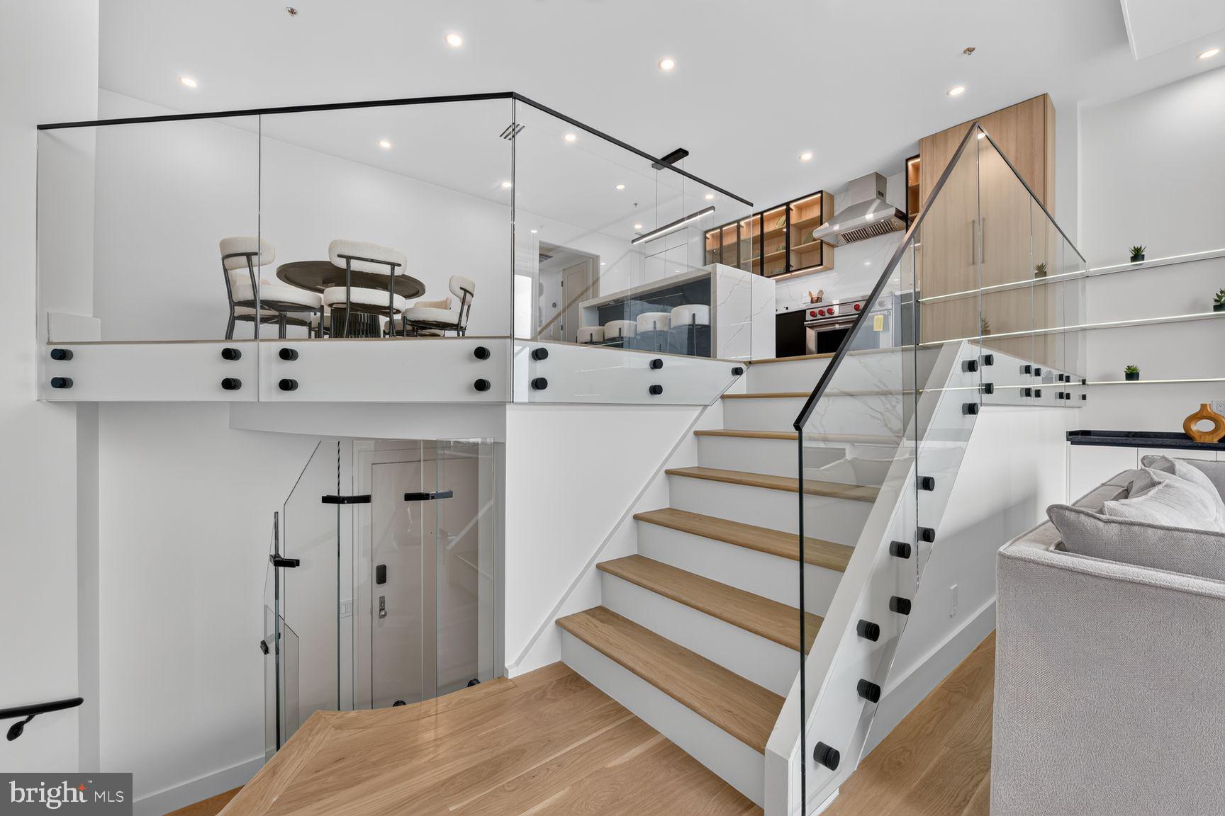 1401 N OAK STREET 903