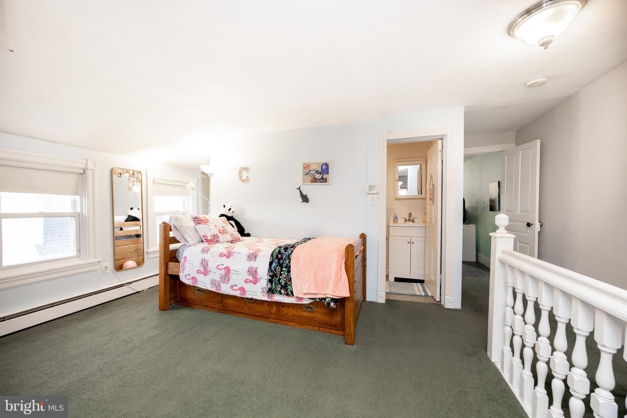 GLENWOOD PARK VILL - Residential