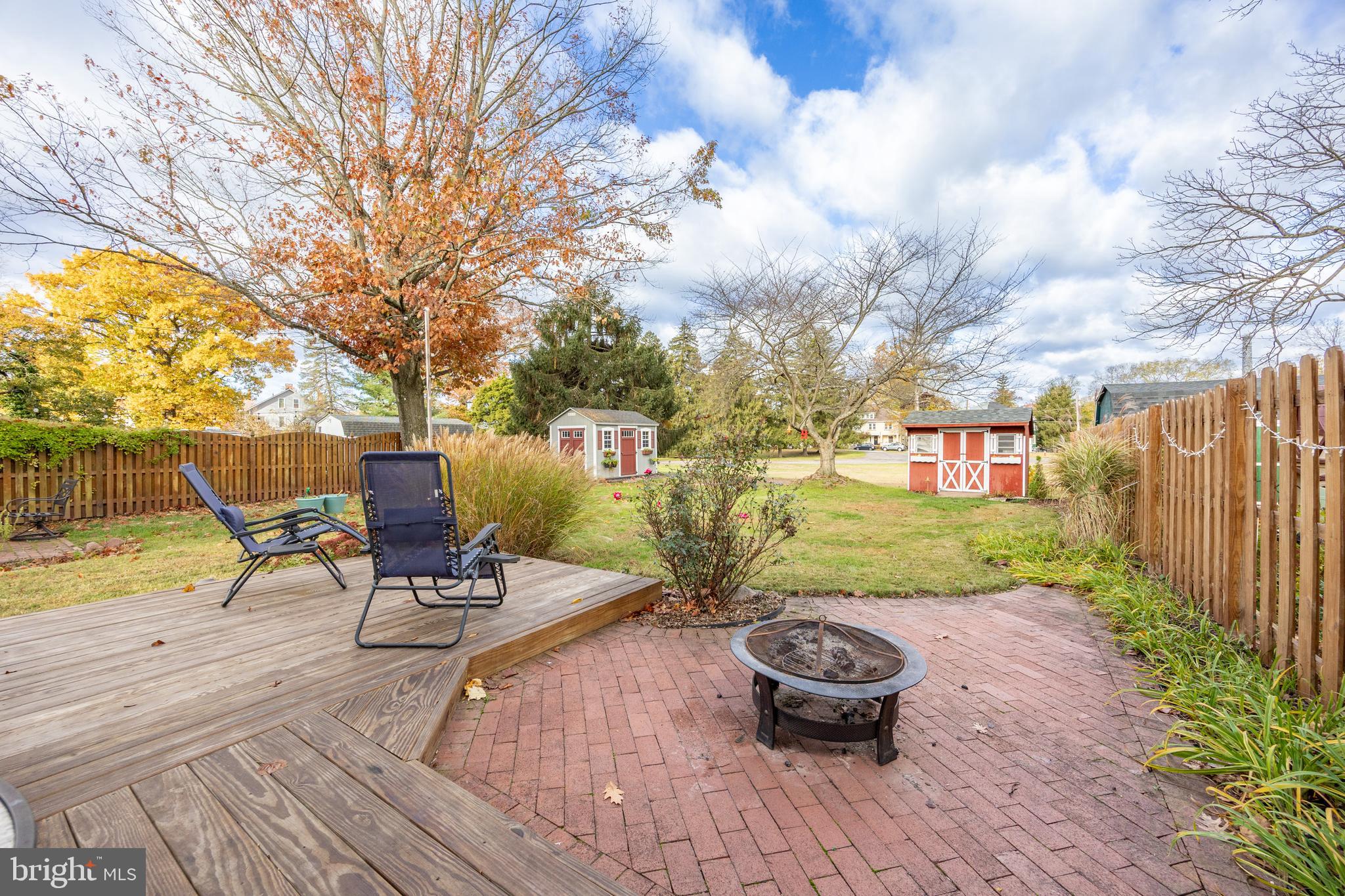 GLENWOOD PARK VILL - Residential