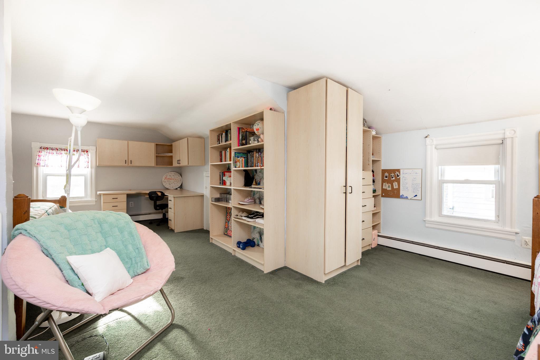 GLENWOOD PARK VILL - Residential