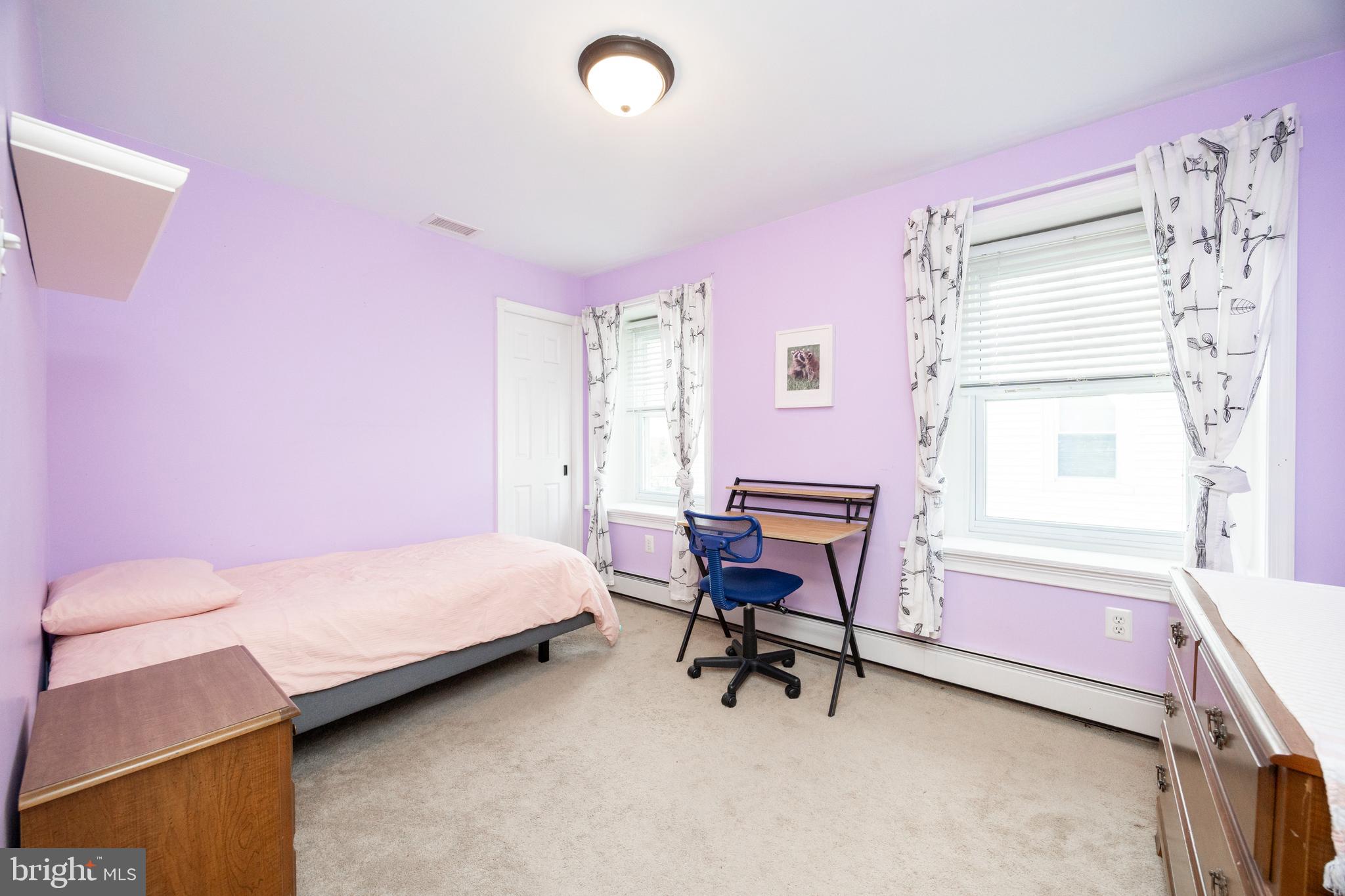 GLENWOOD PARK VILL - Residential