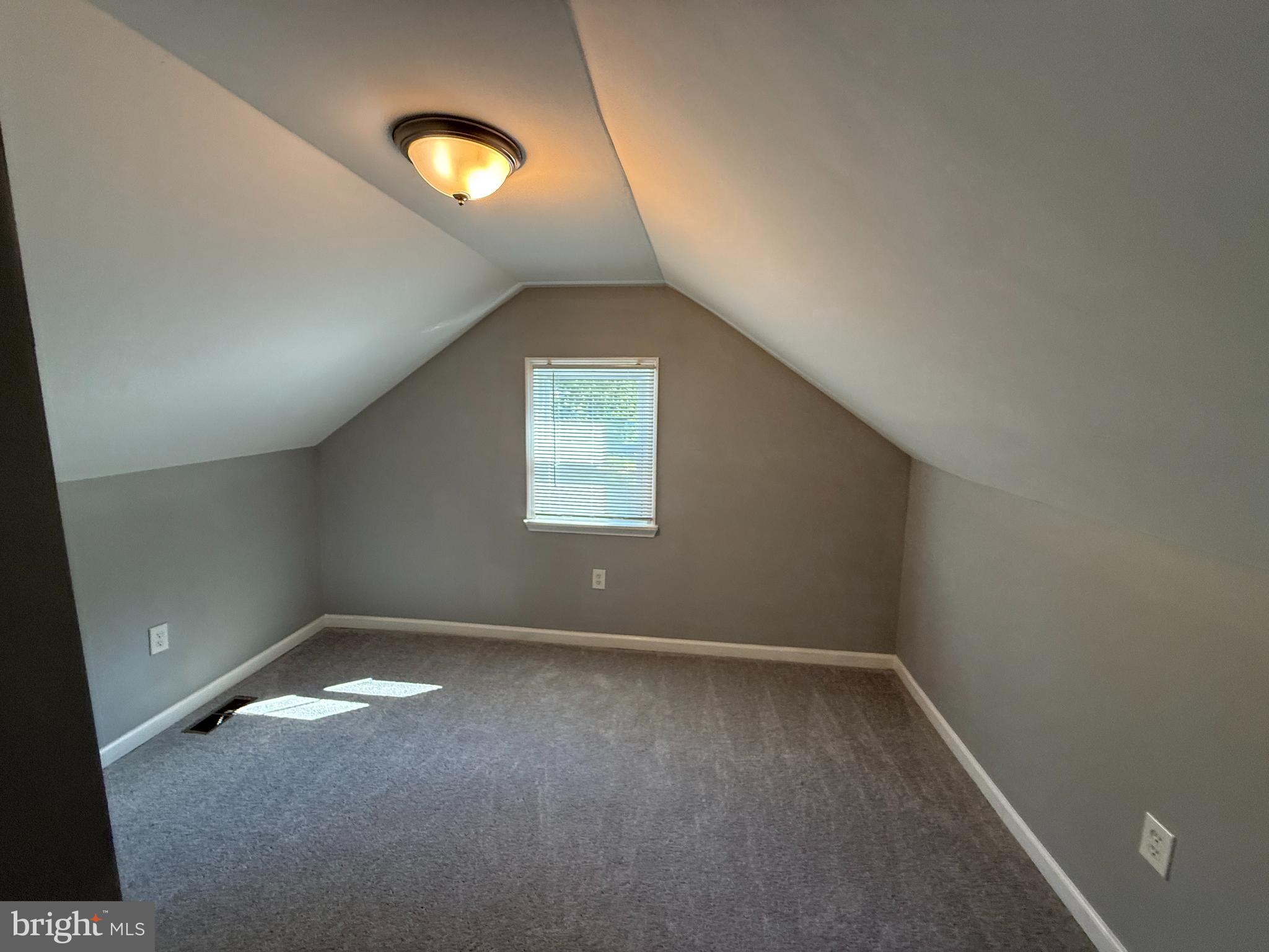 ABERDEEN HILLS - Residential