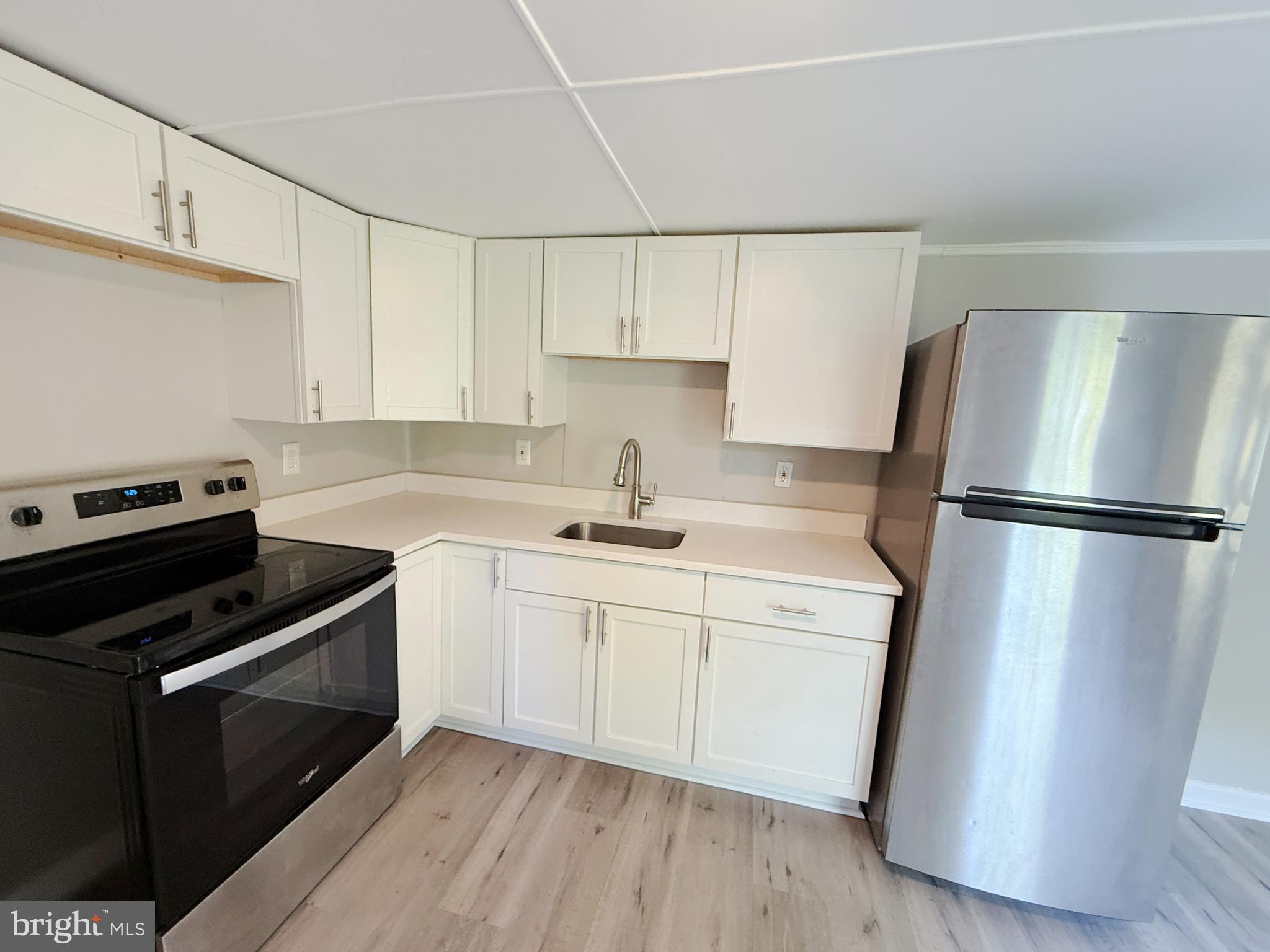 ABERDEEN HILLS - Residential