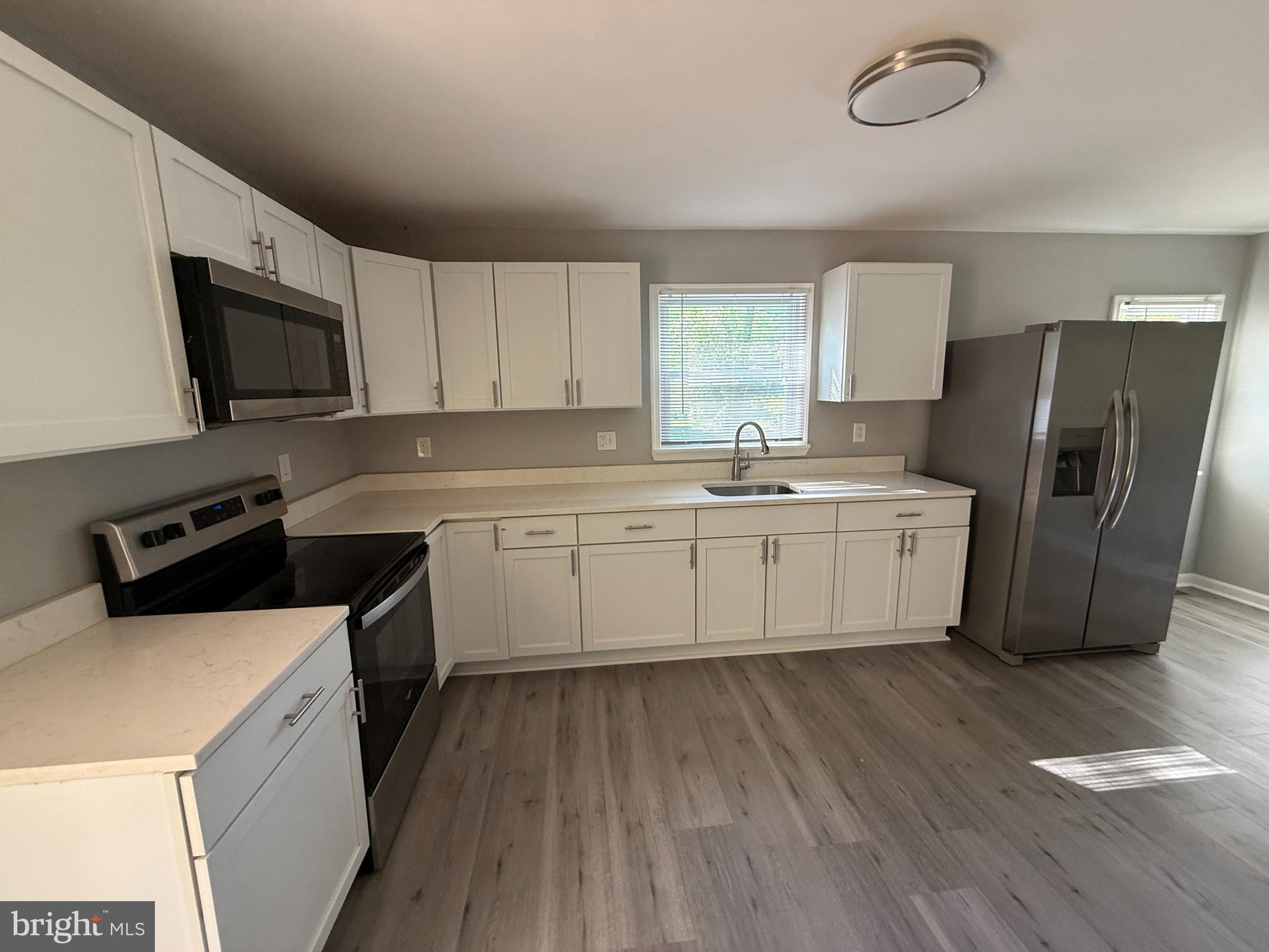 ABERDEEN HILLS - Residential