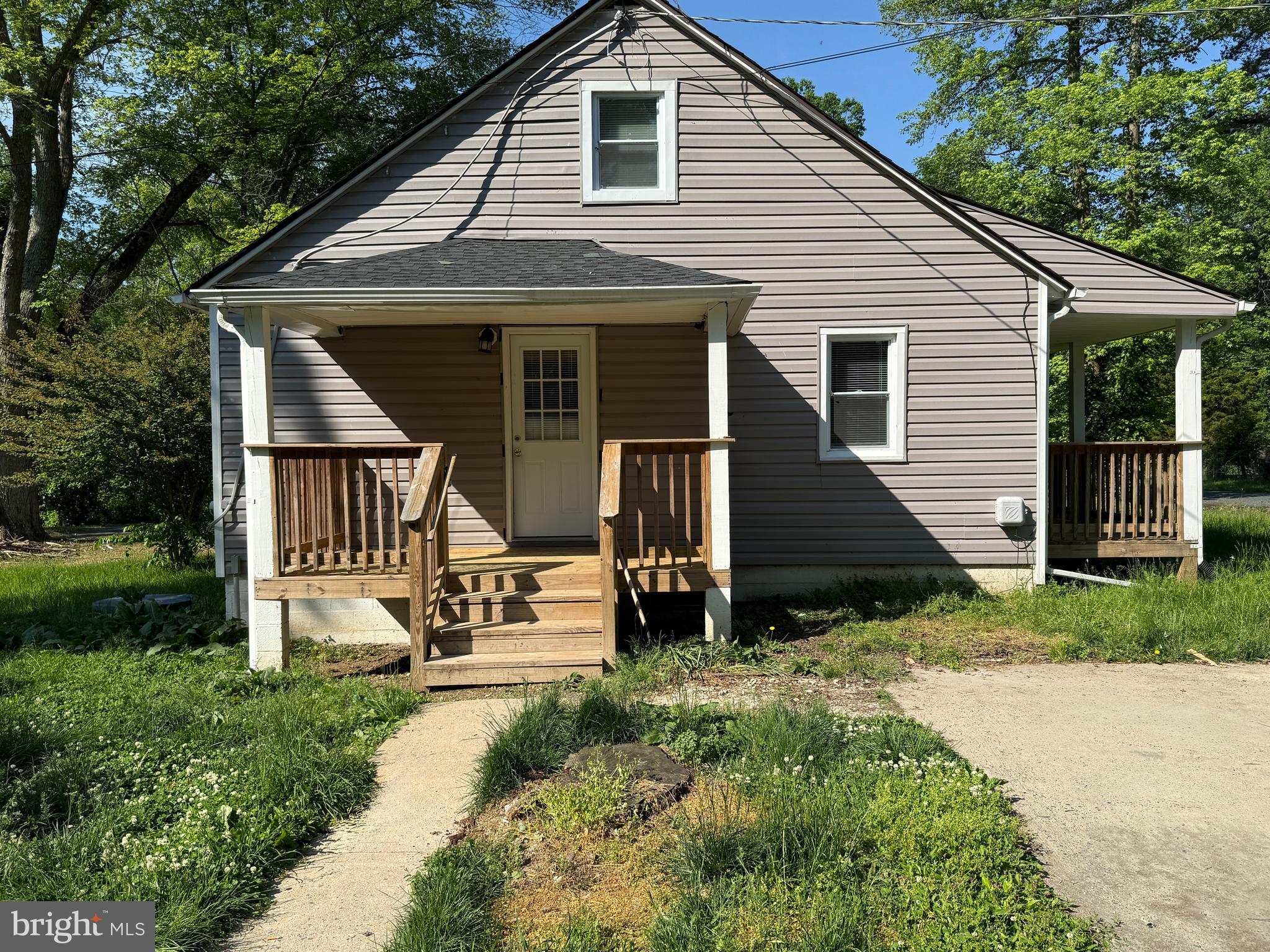 ABERDEEN HILLS - Residential