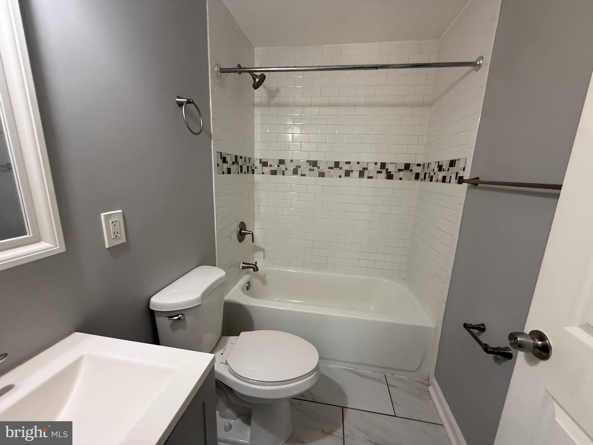 ABERDEEN HILLS - Residential