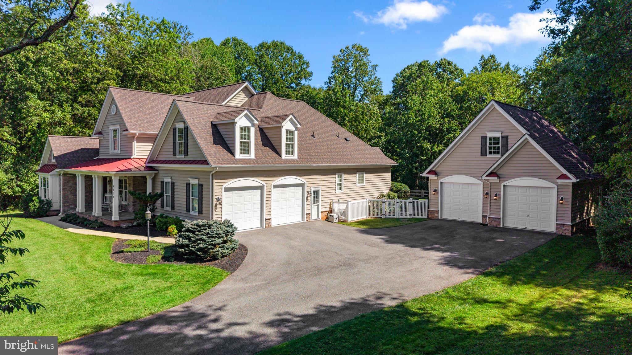 4912 RIPPLEMEAD COURT