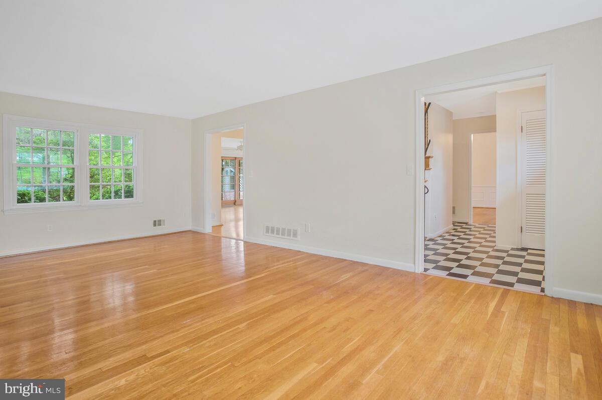 SPRINGLAKE - Residential