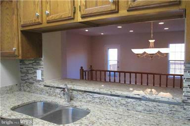 8549 BLACK STAR CIRCLE