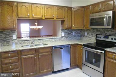 8549 BLACK STAR CIRCLE