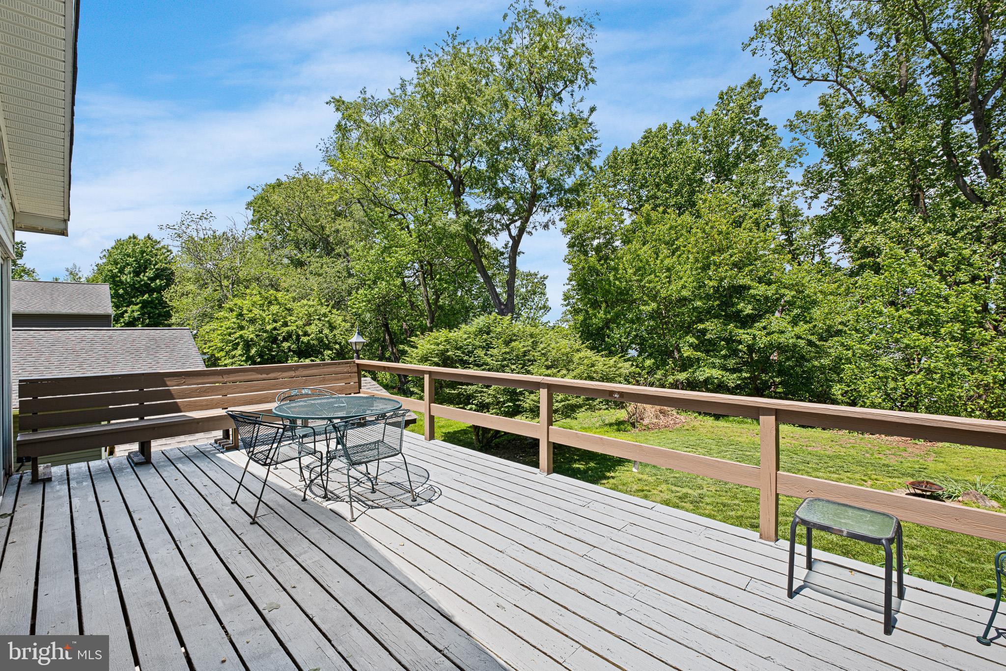 CHESAPEAKE ISLE - Residential