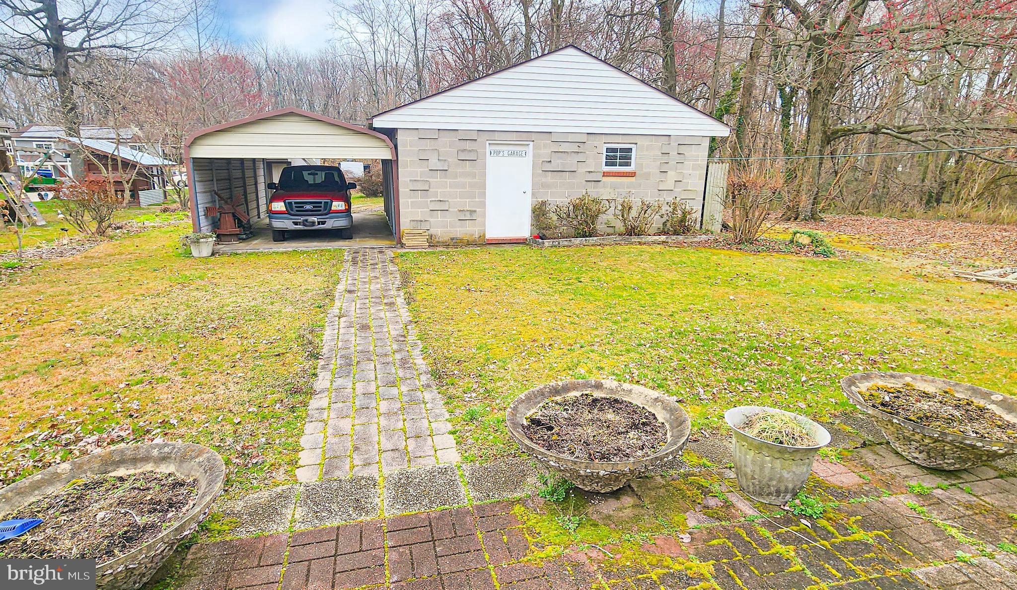 CEDAR CREEK - Residential