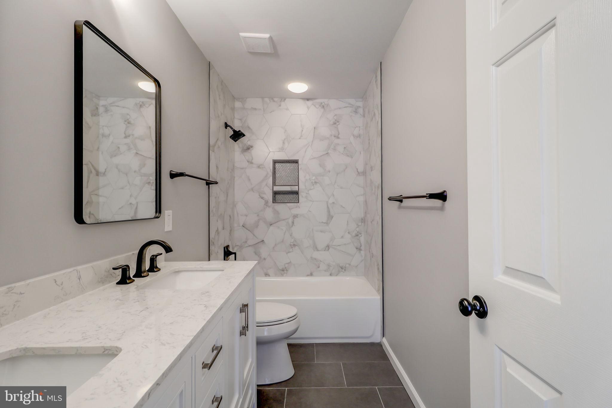 HERITAGE GLEN - Residential Lease