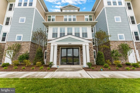 Condo For Sale - 736 Warbler Way #2733<br/> Chesterfield, MD 21619