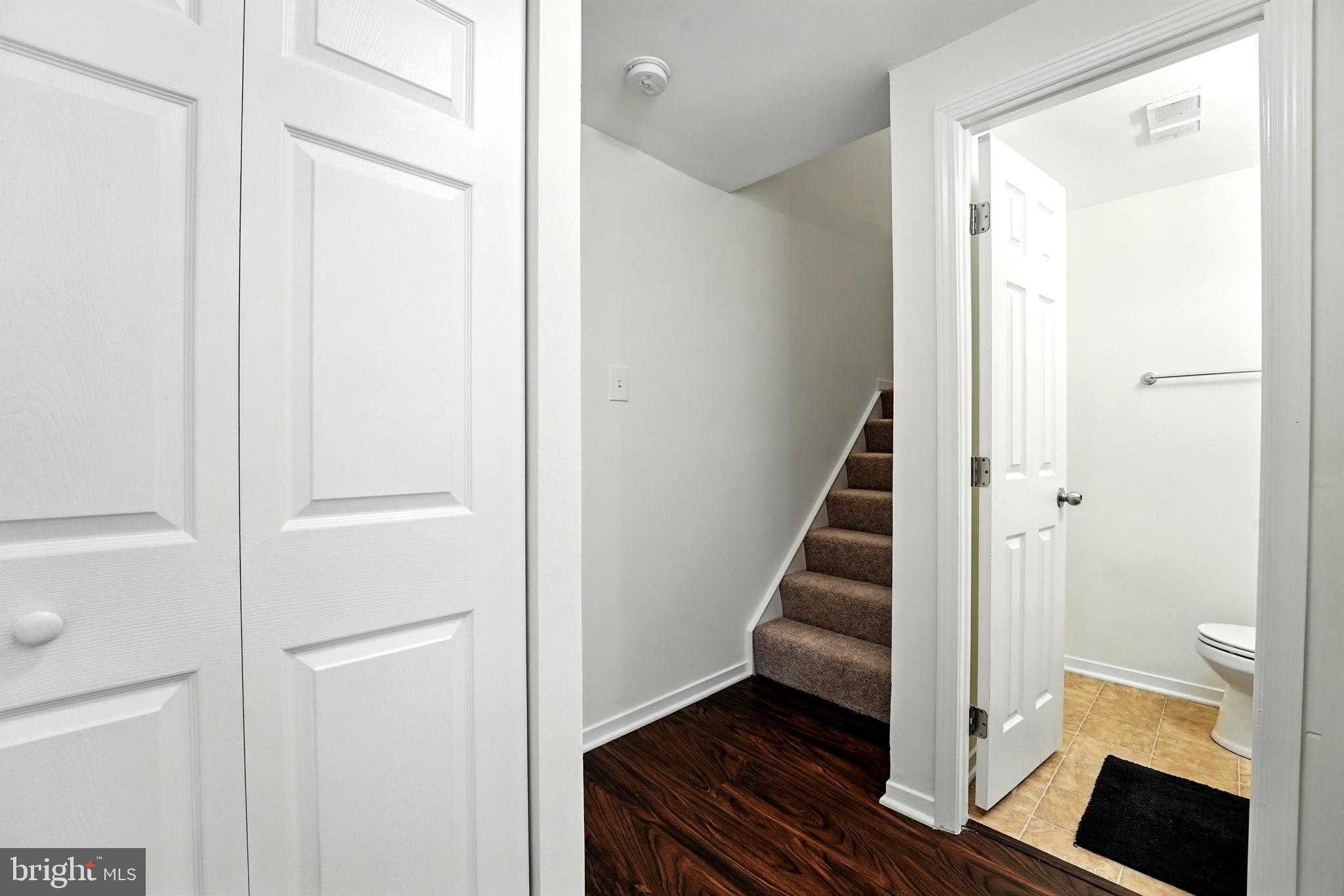 TOWNS OF OAK SPRINGS - Residential