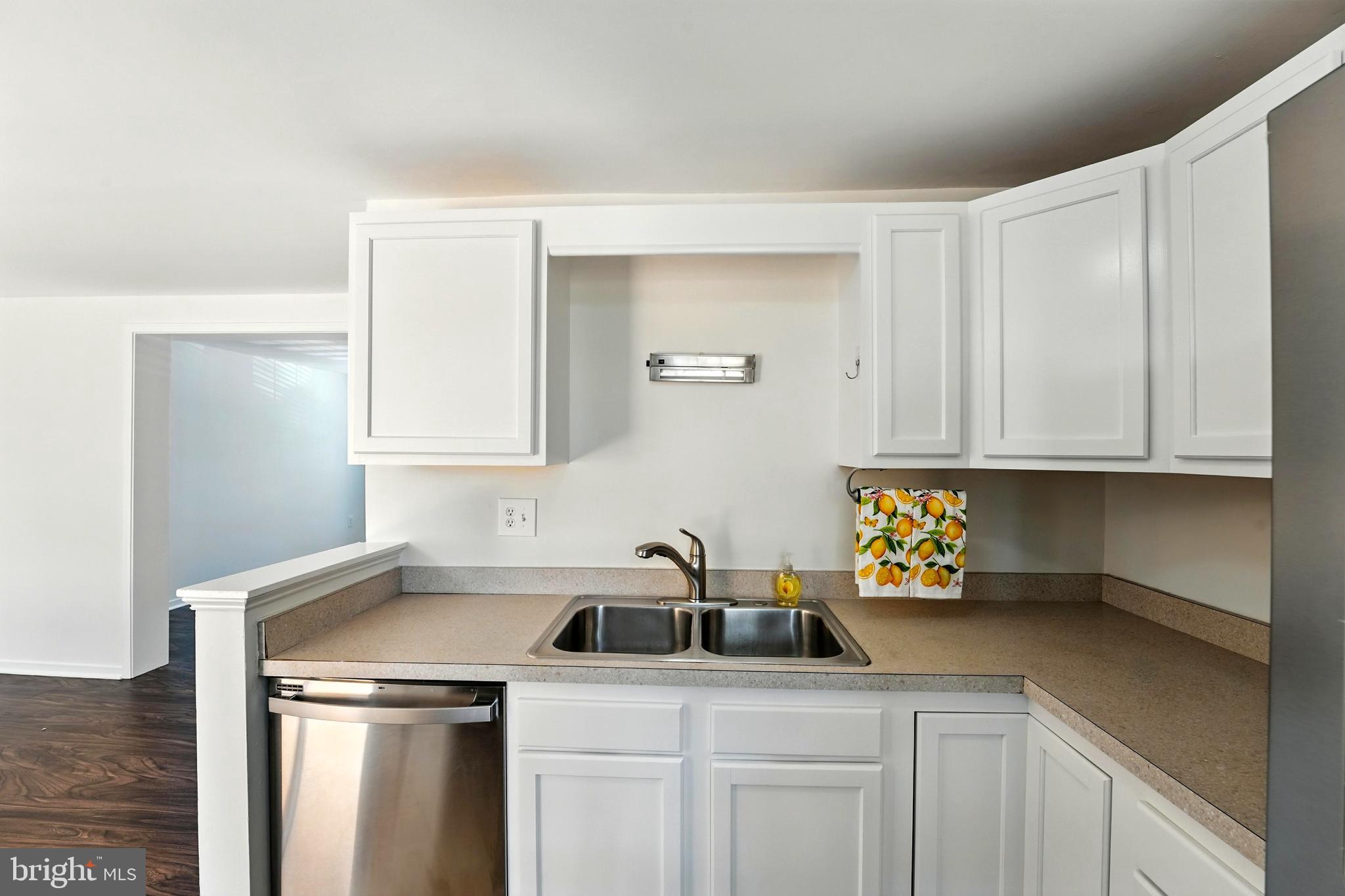 TOWNS OF OAK SPRINGS - Residential