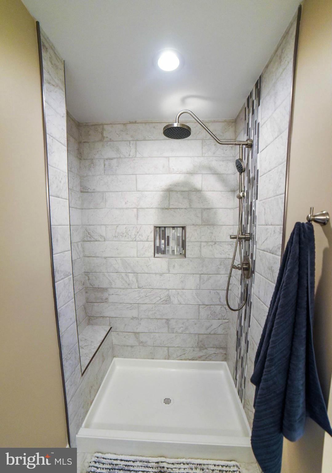 DRUM POINT - Residential