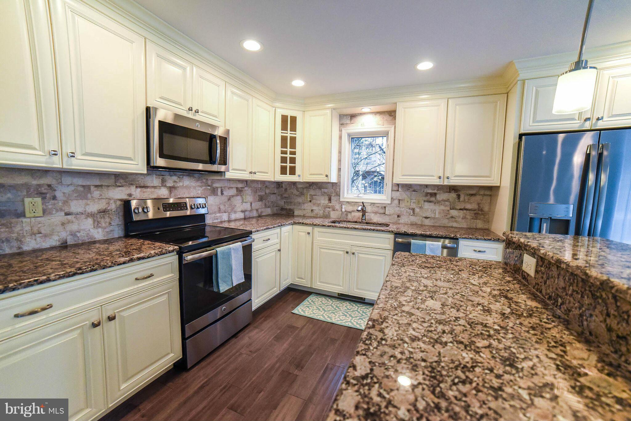 DRUM POINT - Residential