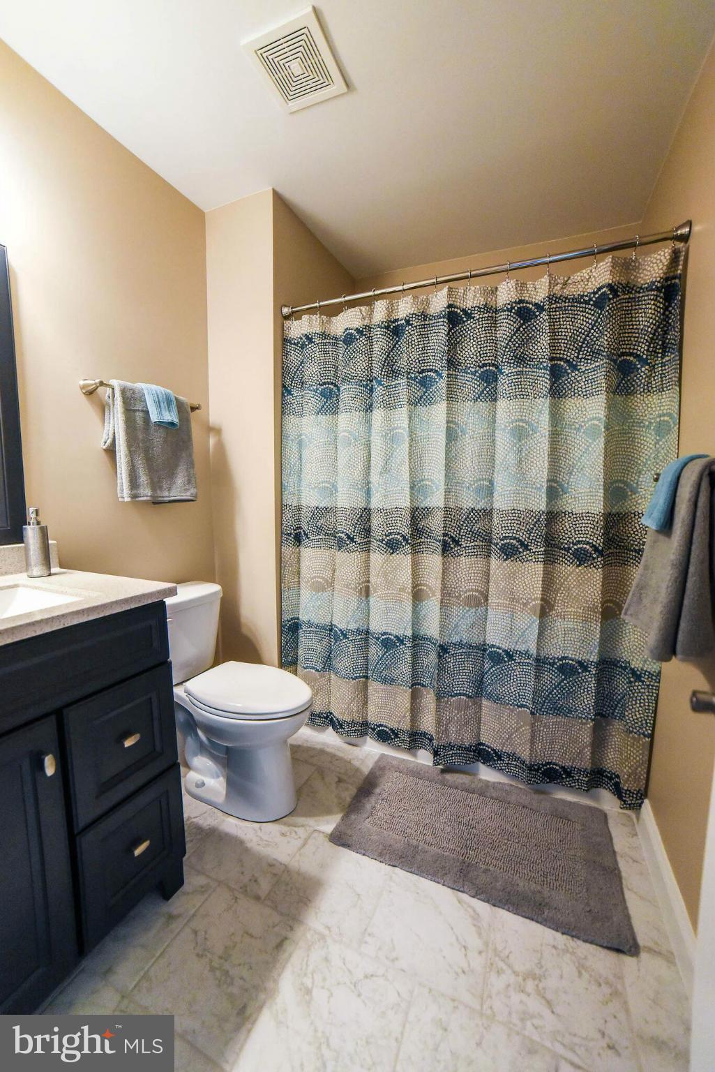 DRUM POINT - Residential