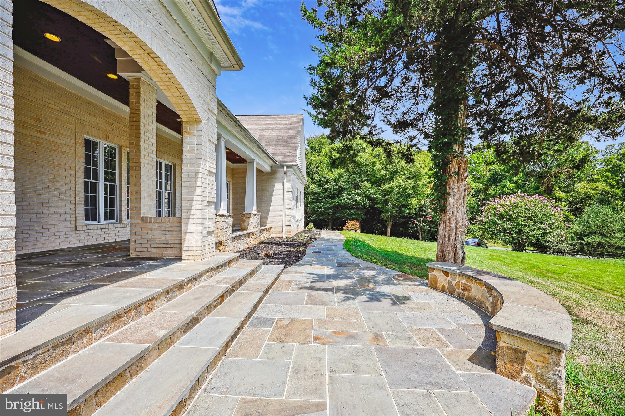 GLEN HILLS - Residential