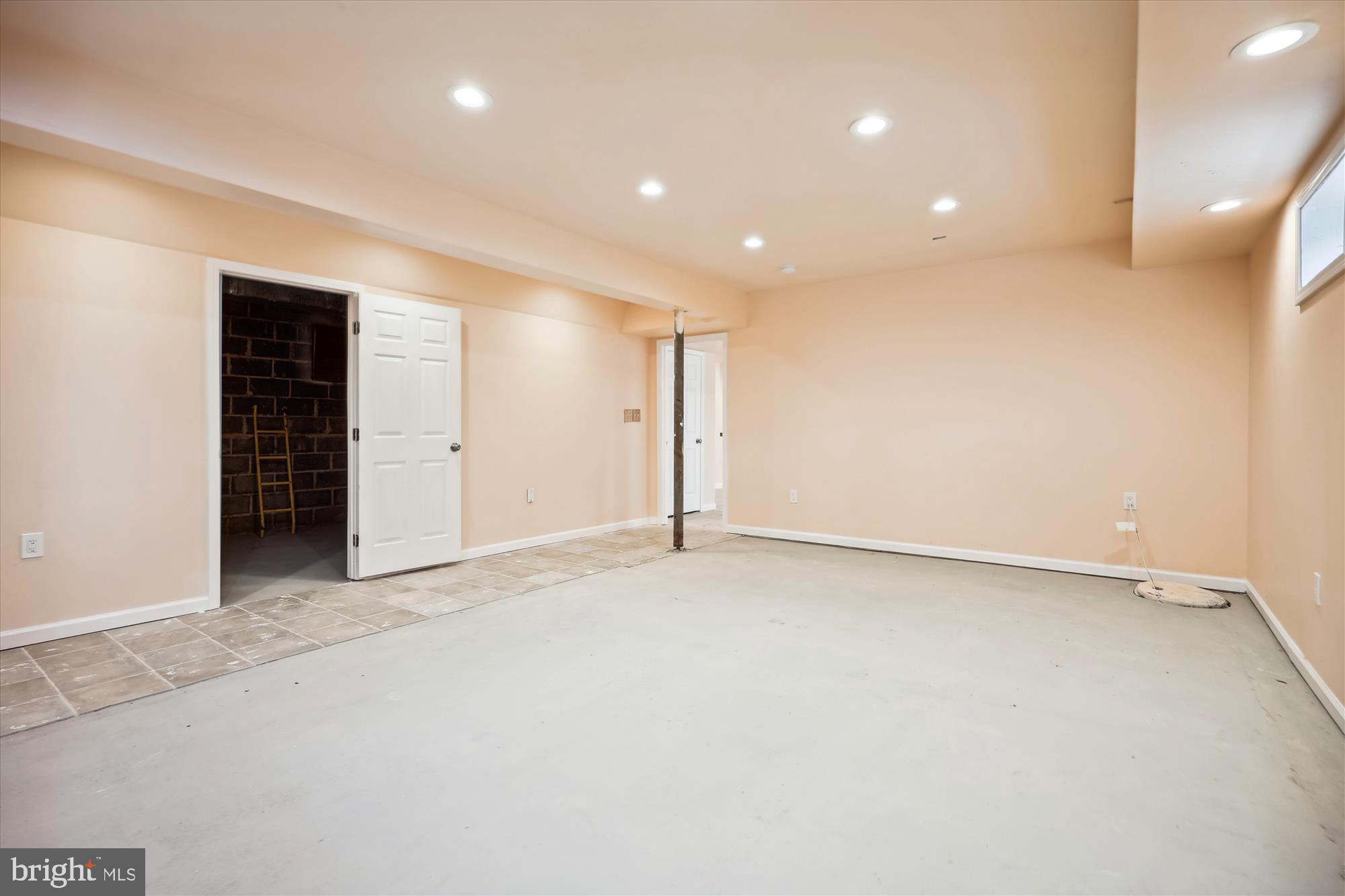 GLEN HILLS - Residential