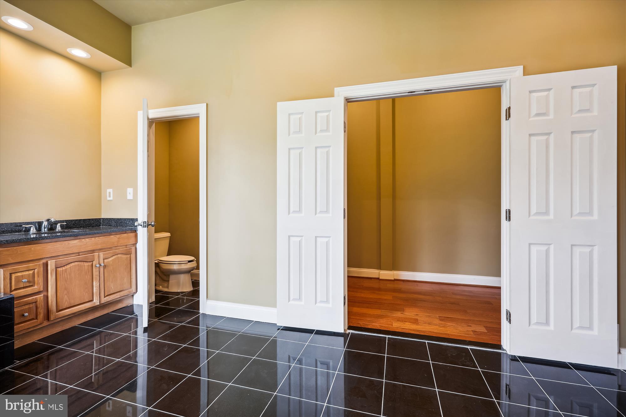 GLEN HILLS - Residential