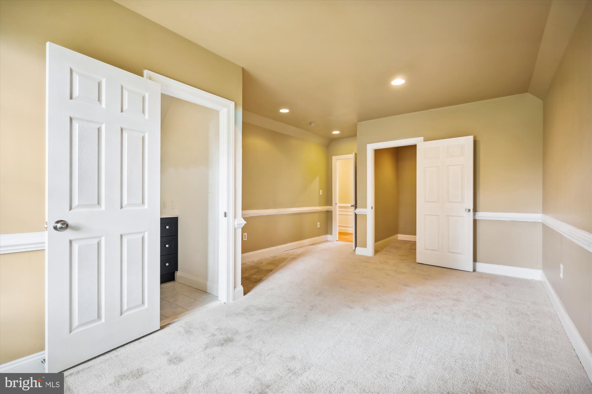 GLEN HILLS - Residential