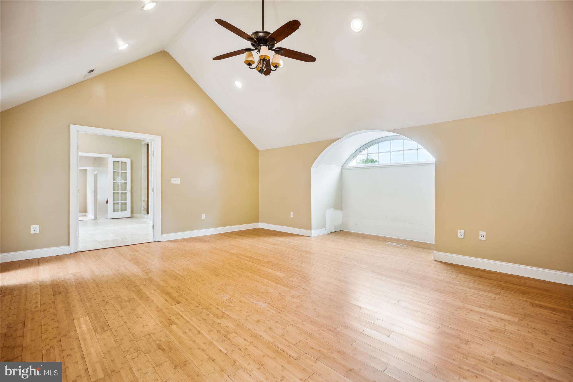 GLEN HILLS - Residential