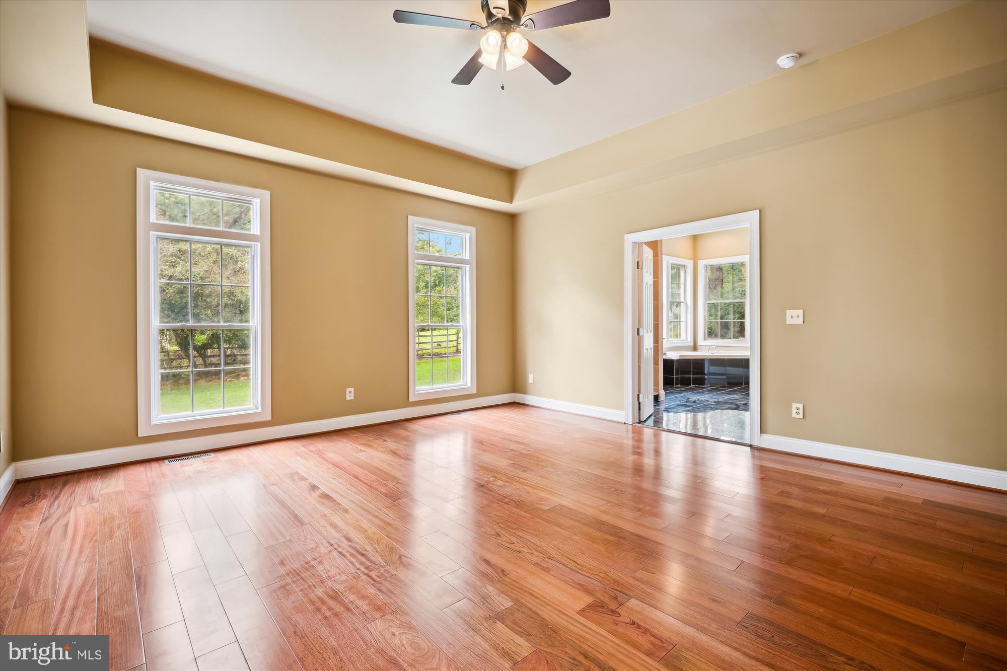 GLEN HILLS - Residential