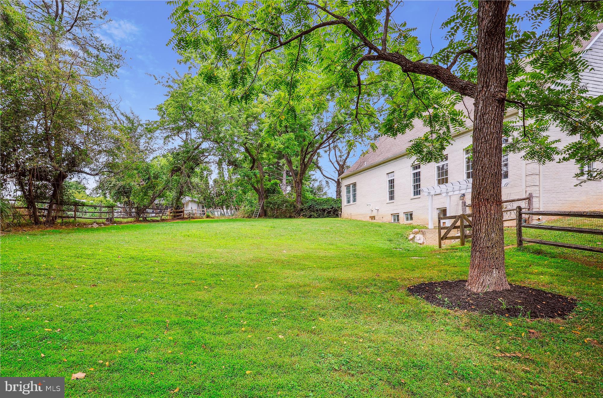 GLEN HILLS - Residential