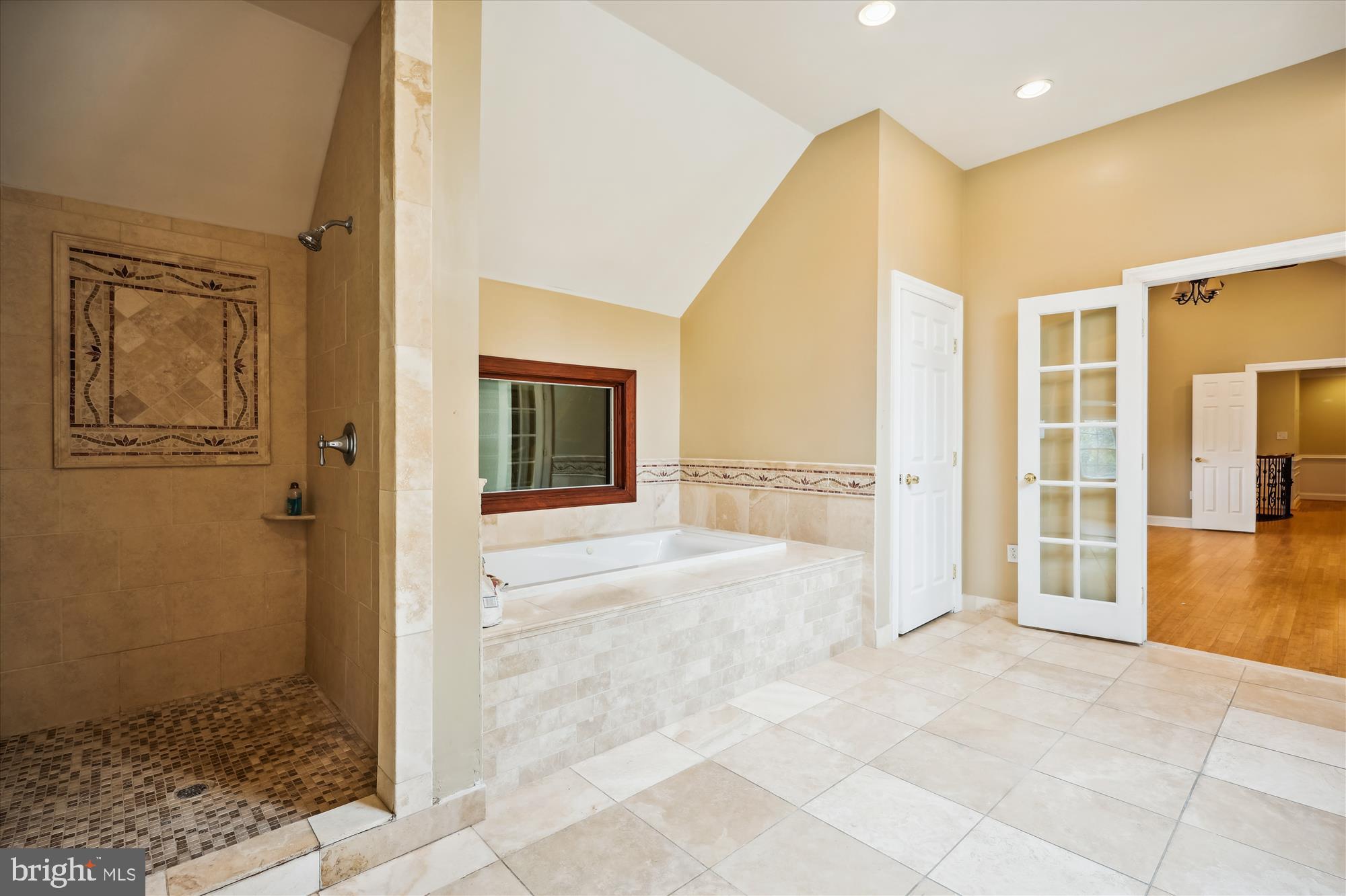 GLEN HILLS - Residential