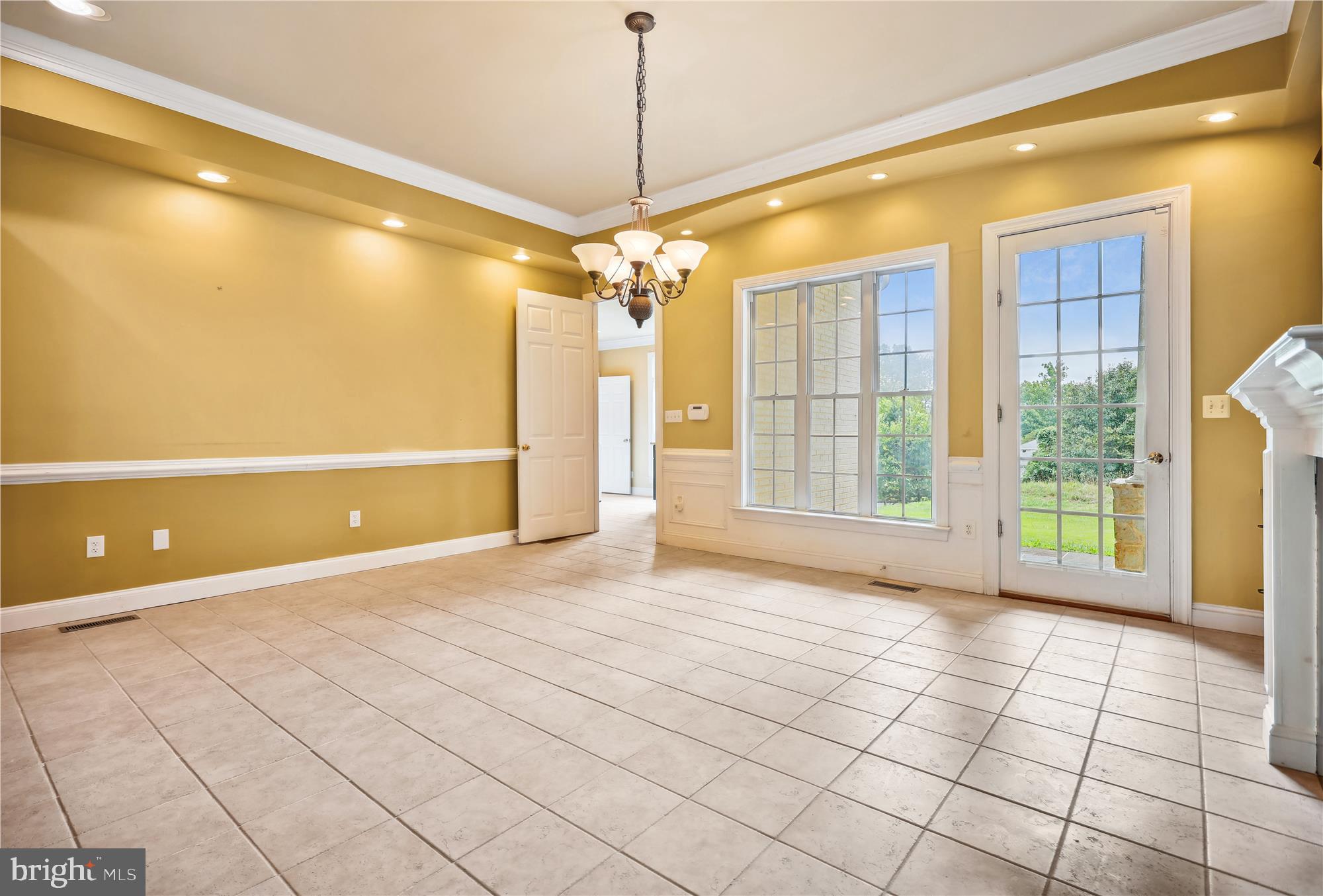 GLEN HILLS - Residential