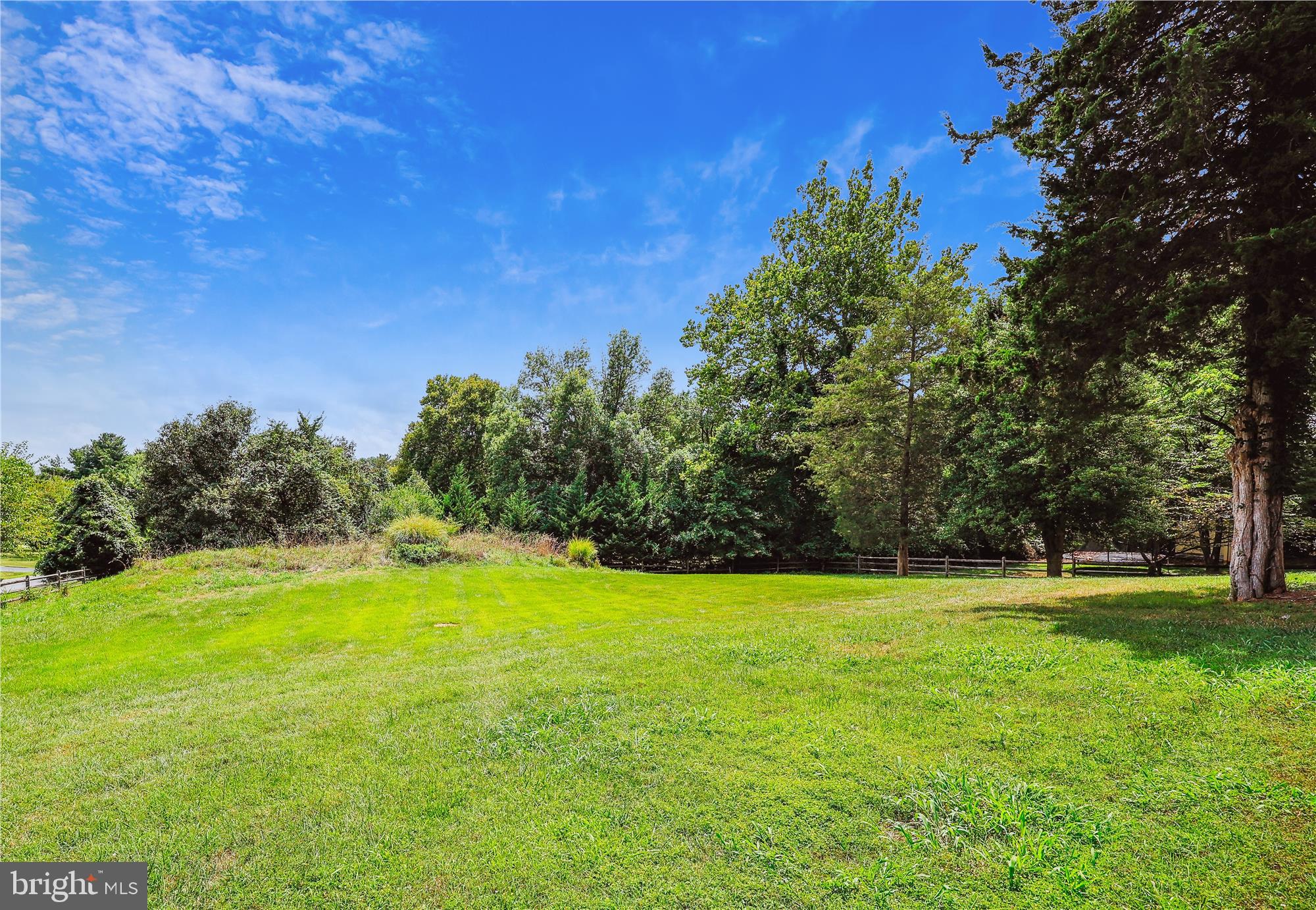 GLEN HILLS - Residential