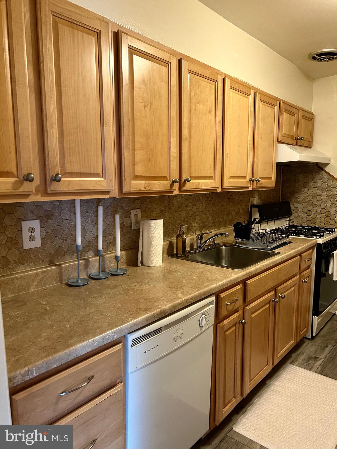 10724 WEST DRIVE 302