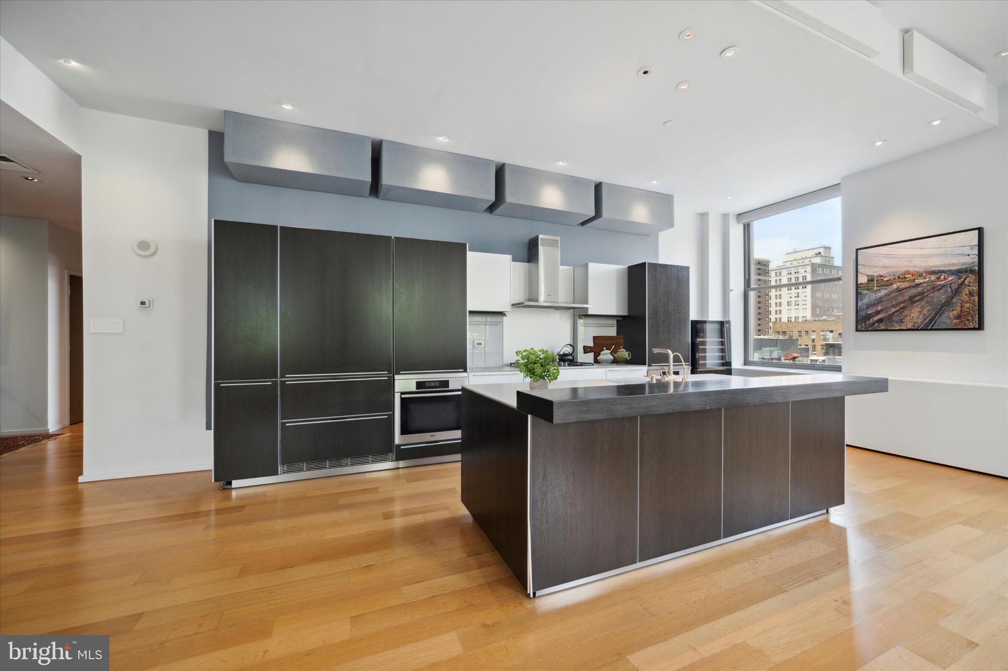 SOCIETY HILL - Residential