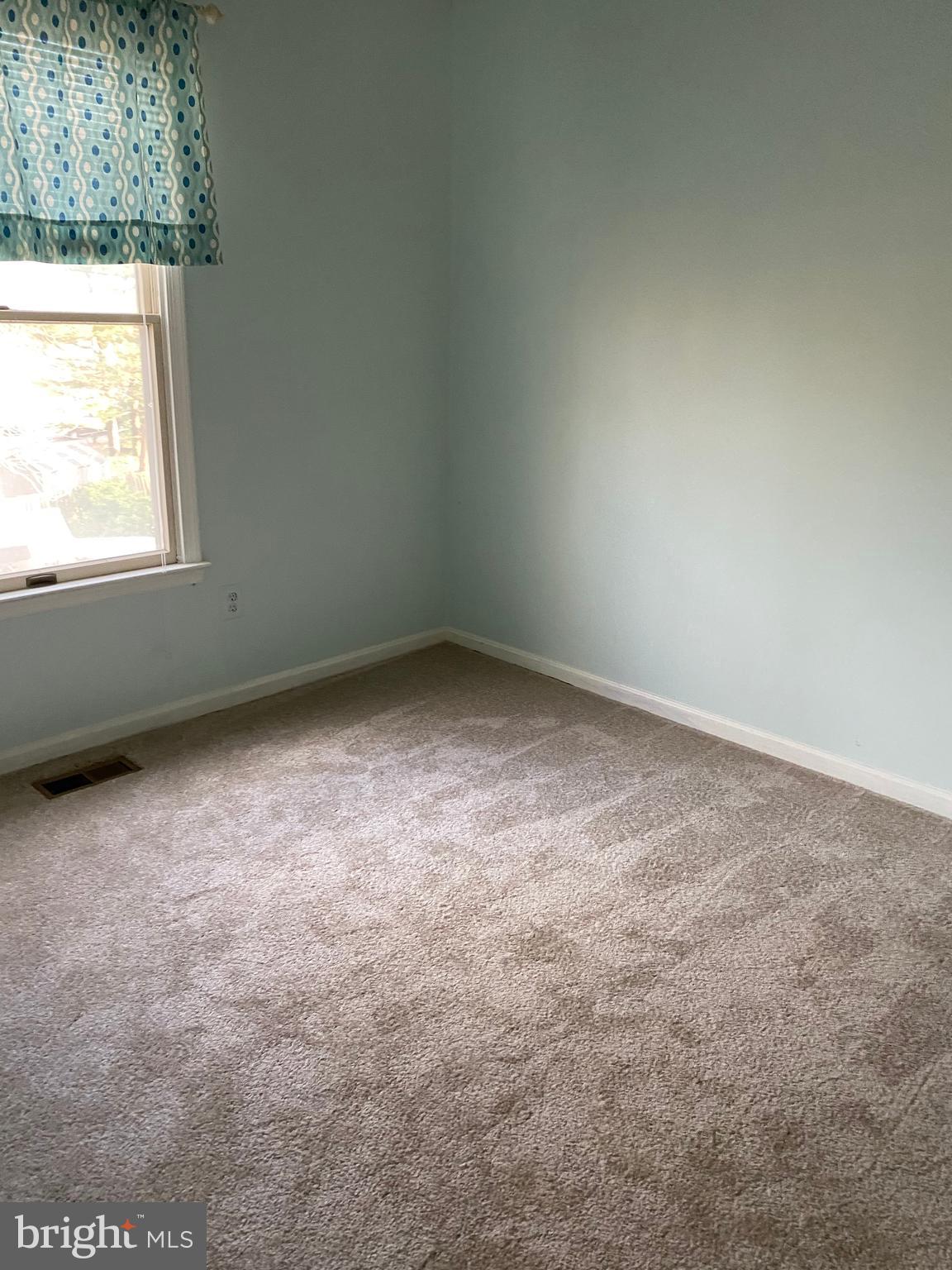 OAK HOLLOW - Residential Lease