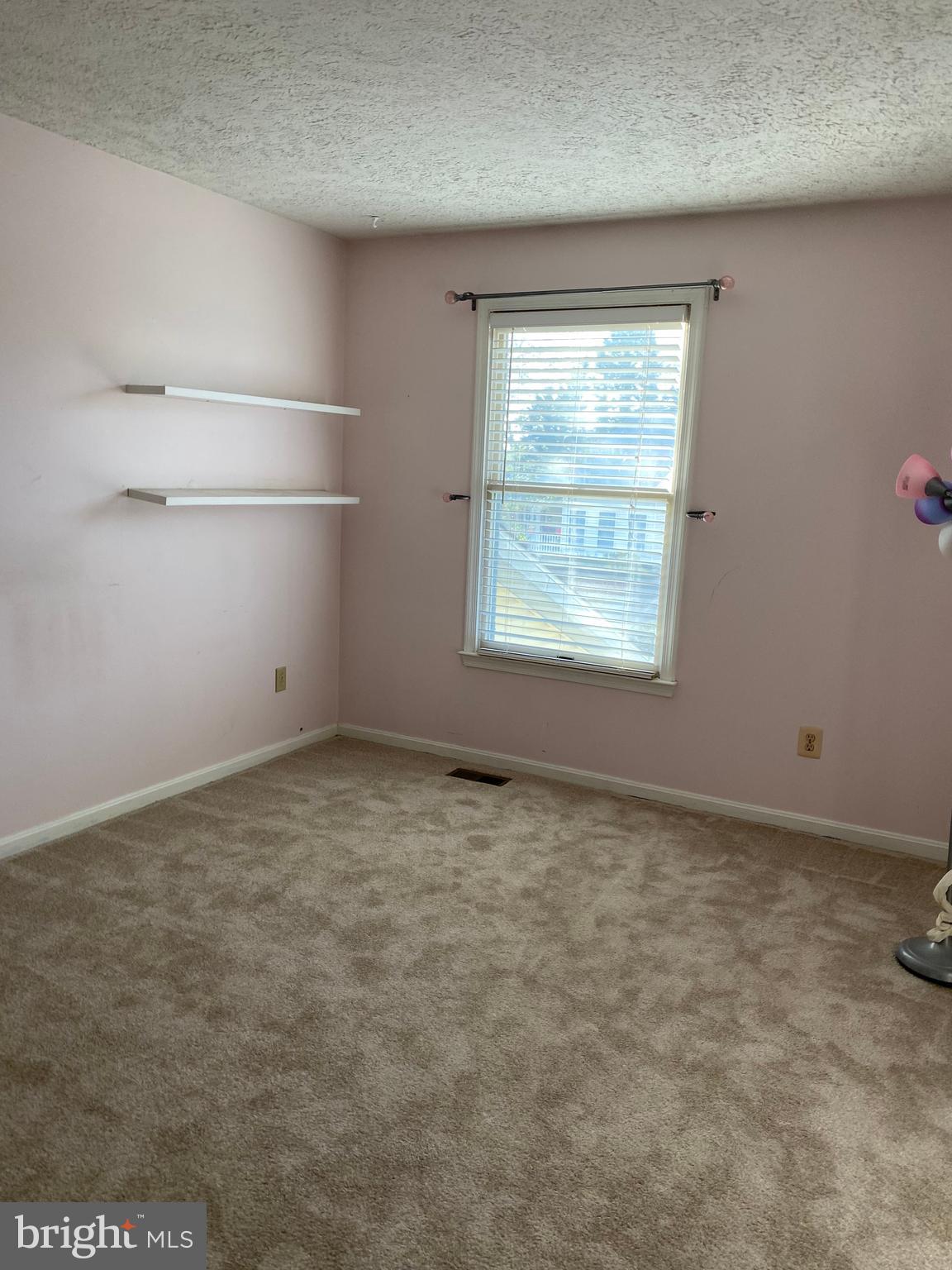 OAK HOLLOW - Residential Lease